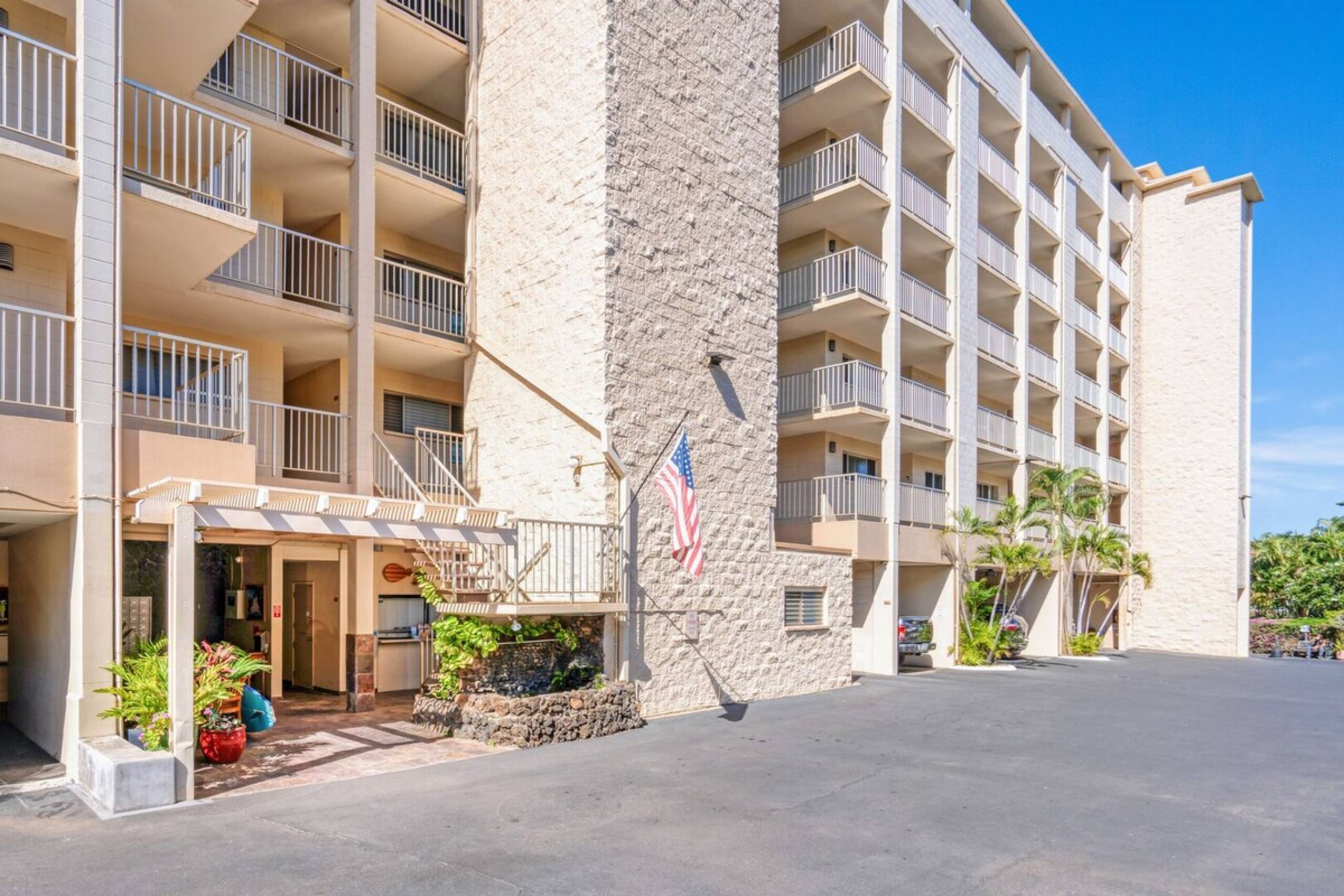 3 bedroom Oceanview Walk to Everything - KBR 612 - Photo 41
