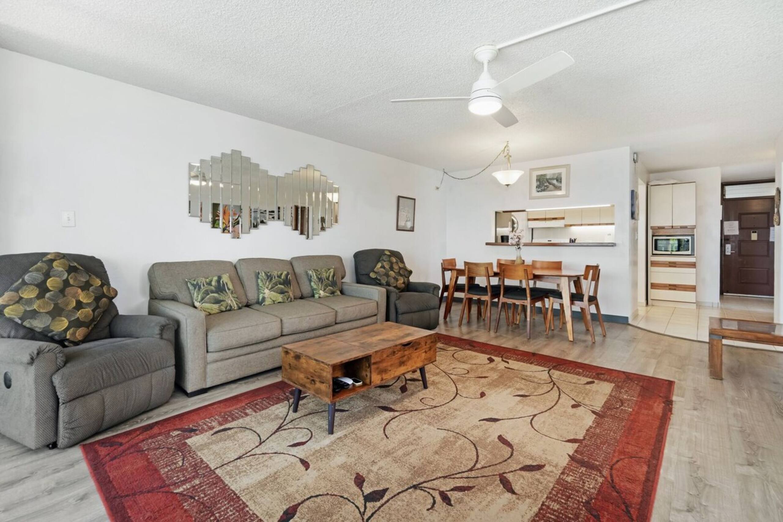 3 bedroom Oceanview Walk to Everything - KBR 612 - Photo 22
