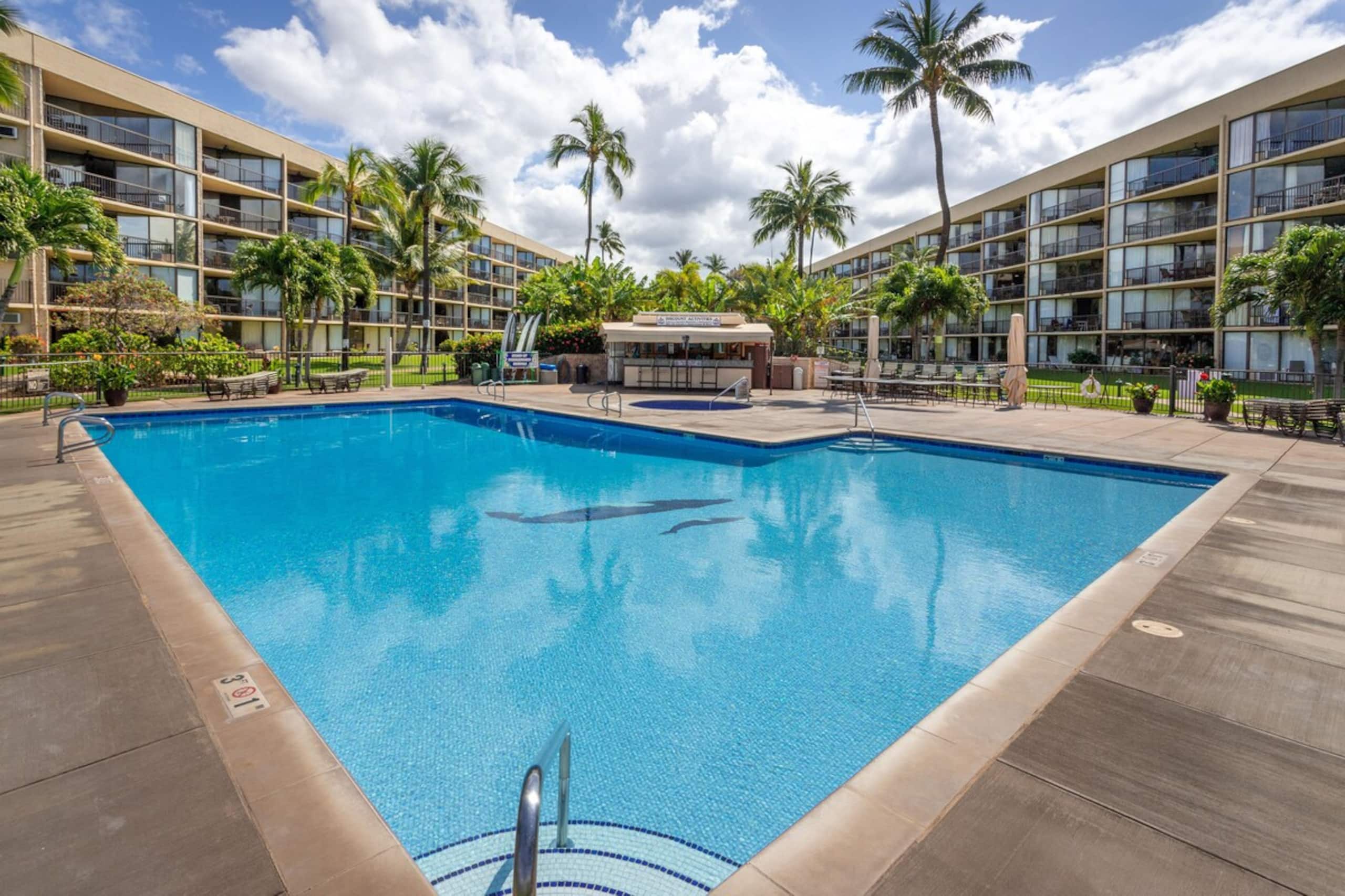 Beautiful Lanai Views, Oceanfront Complex W/ Large - Photo 4