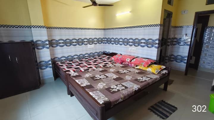 Pratima Guest Inn -Walk To Sea Beach - Digha