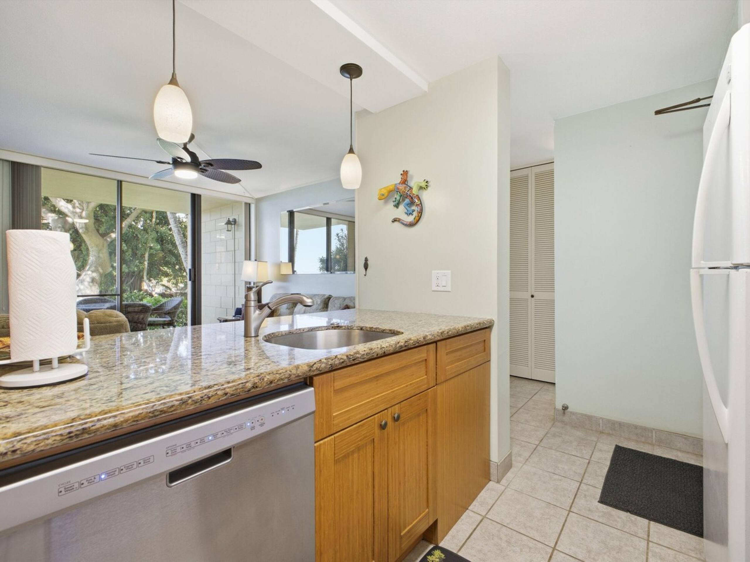 Direct Beachfront Living in South Maui - Photo 6