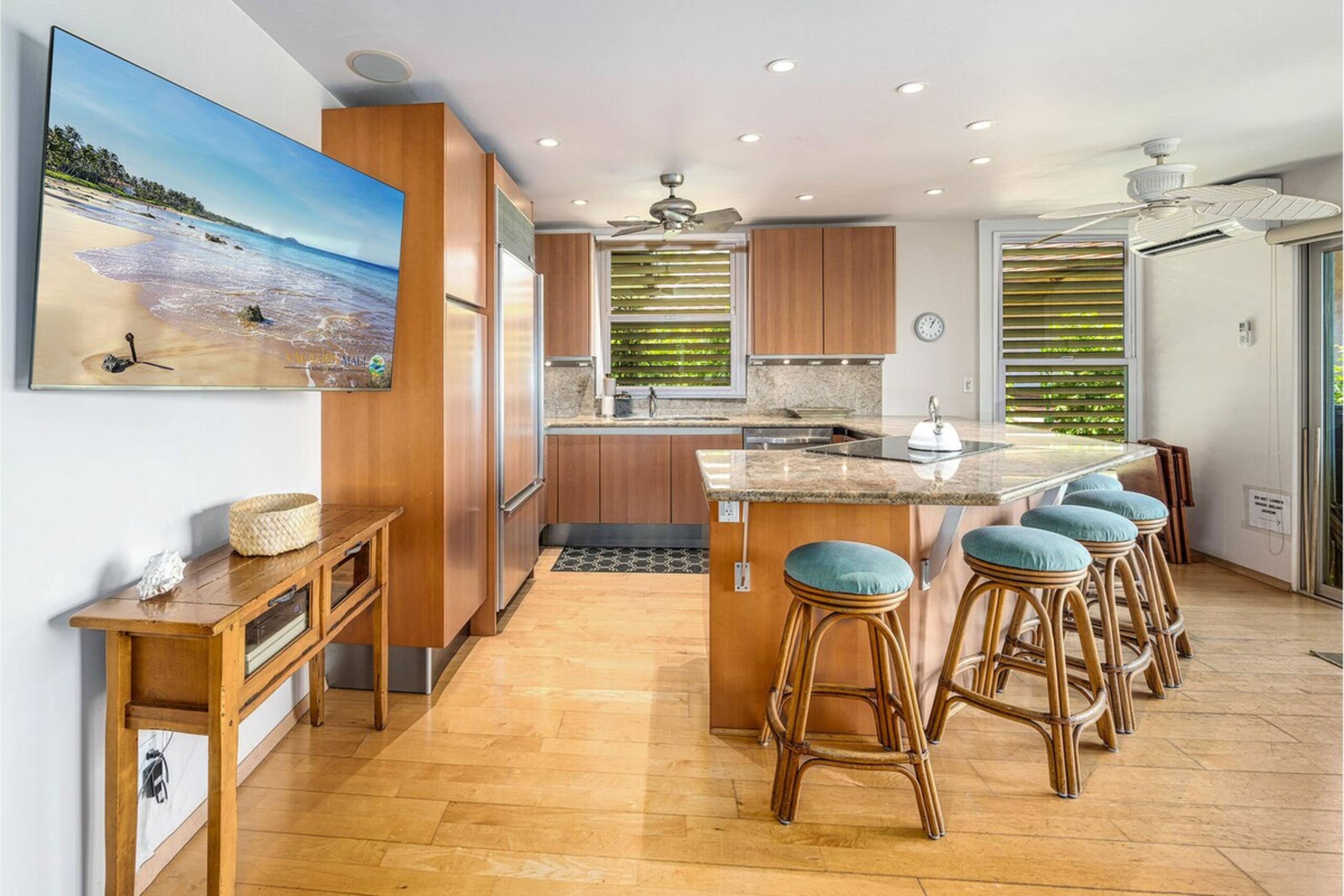 Hale Hui Kai 208, Renovated, Ocean View, Split AC - Photo 12