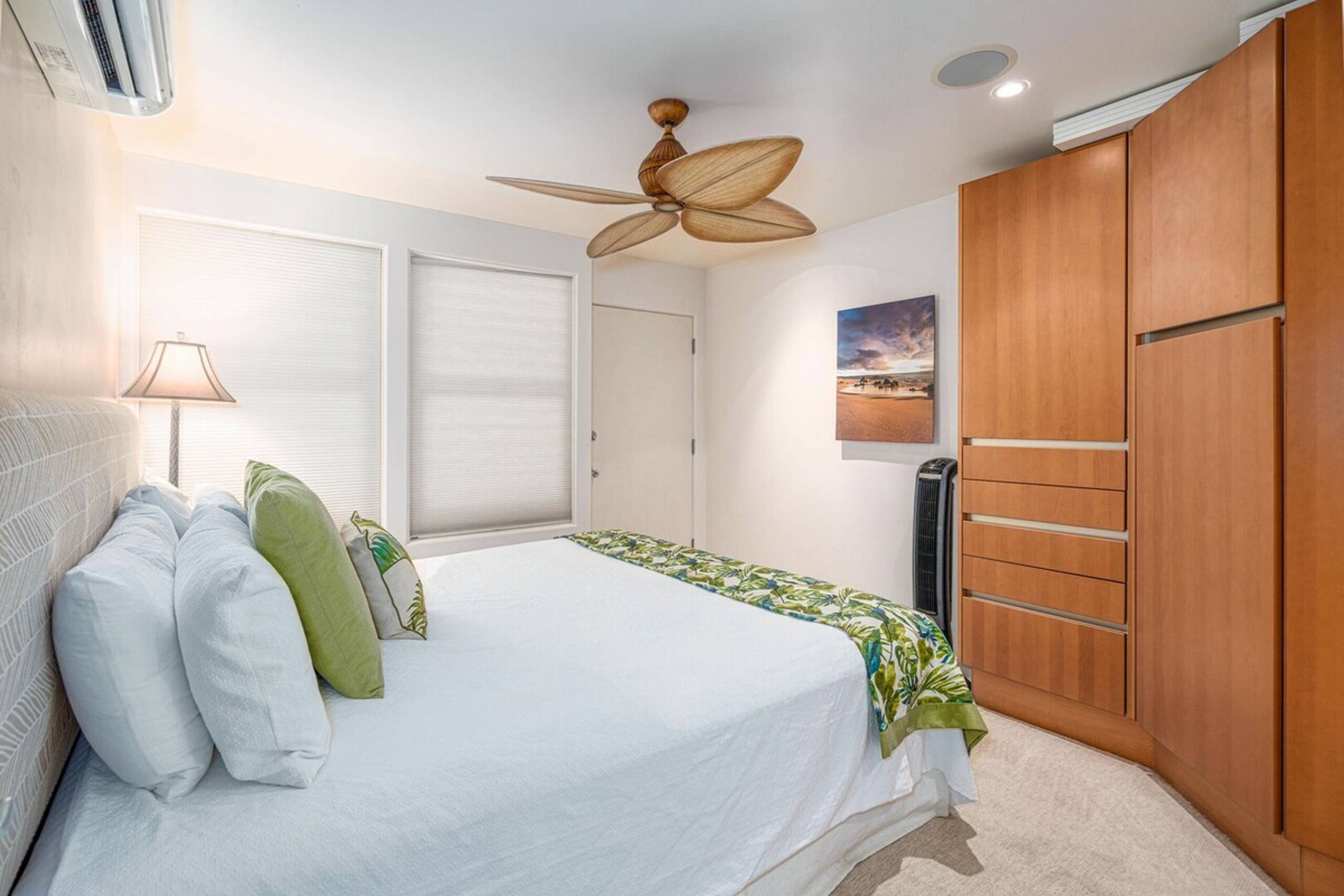 Hale Hui Kai 208, Renovated, Ocean View, Split AC - Photo 14