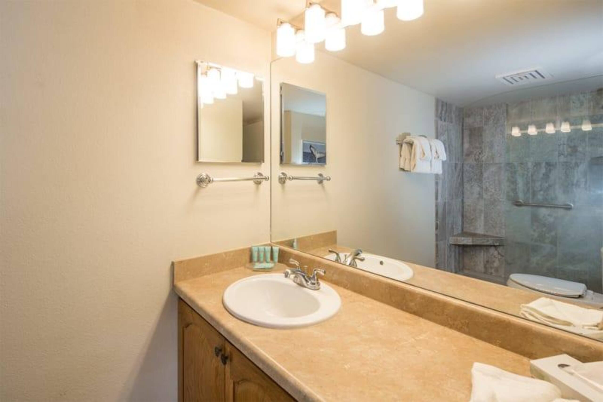 2 Bedroom Partial Ocean View -Kamaole Sands 1402 - Photo 44