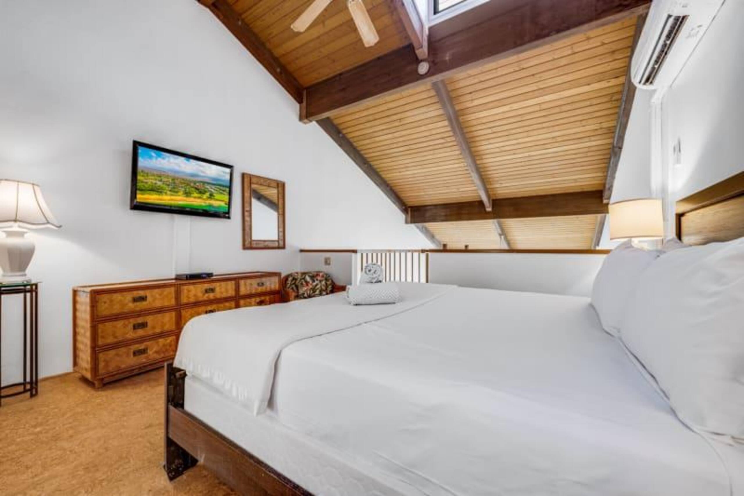 2 Bedroom Partial Ocean View -Kamaole Sands 1402 - Photo 22