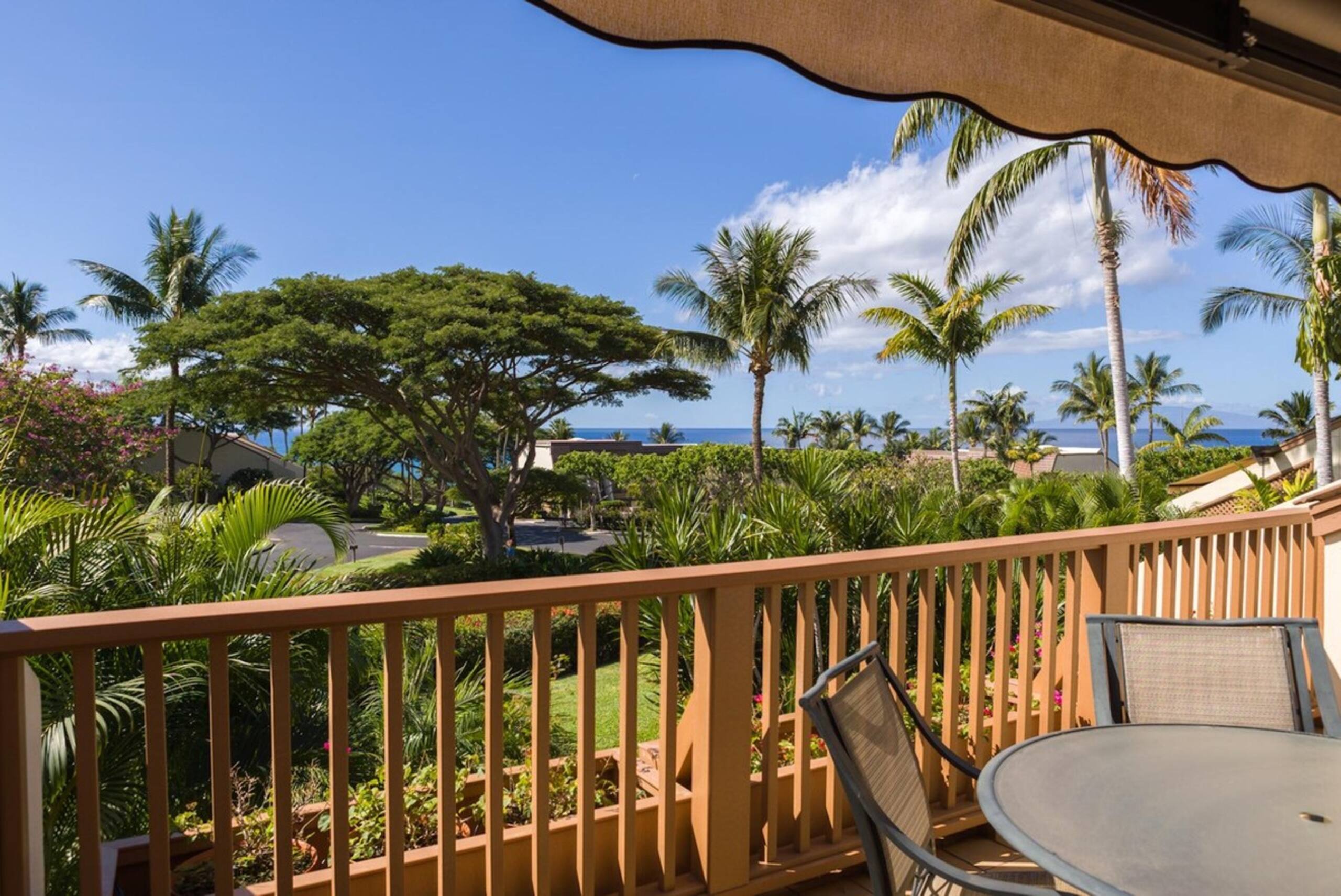 Top Floor Spacious Ocean View Condo Minutes to Be - Photo 15
