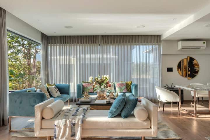 Living room image 1