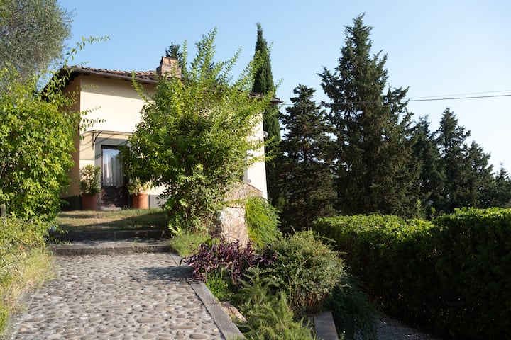 2 Rooms With Private Bathroom In Villa Augusto - Lucca