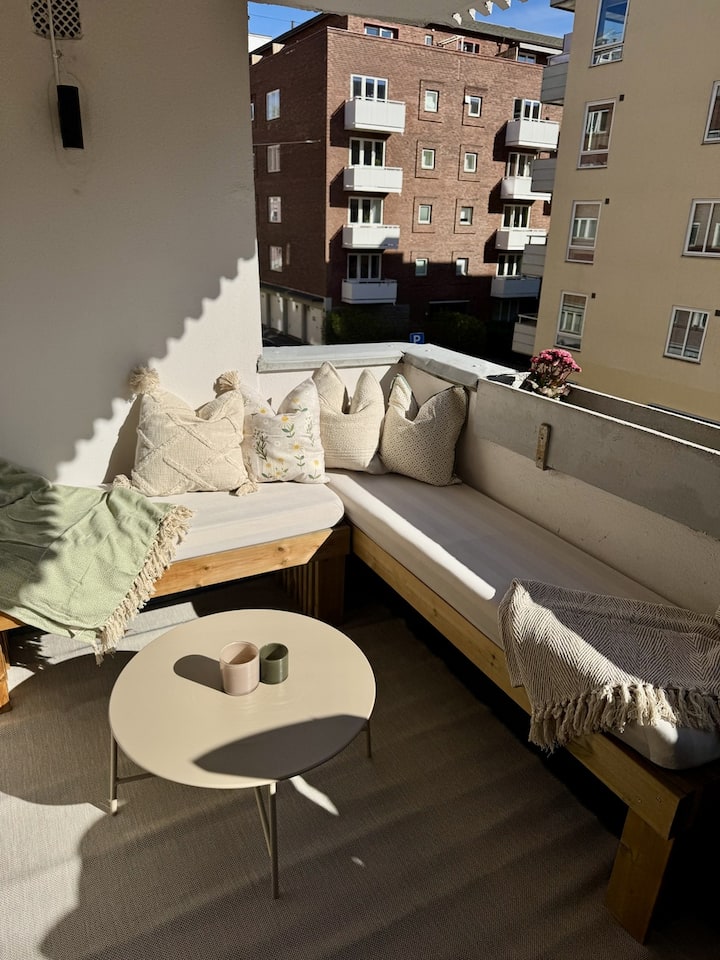 Modern Apartment With Balcony For Rent - Oslo