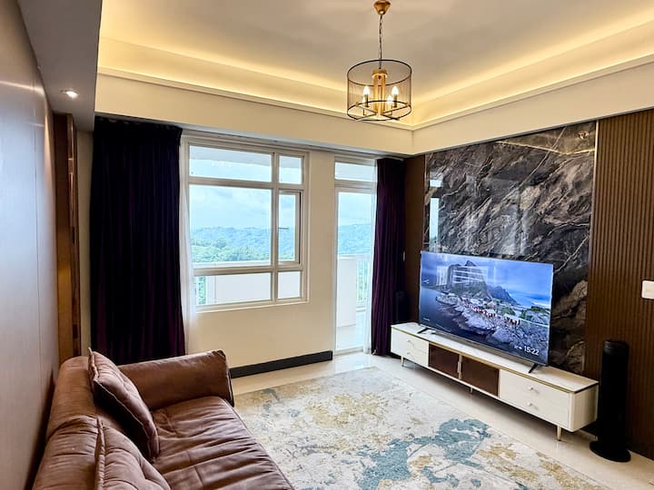 Twin Lakes Scenic Nature View 2br | Tagaytay - Calaca