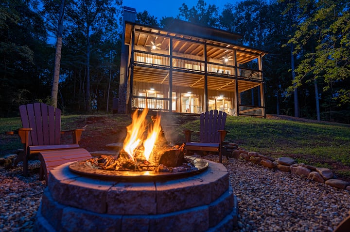 Maison Bleue- Close To Town, Game Room, Firepit - Blue Ridge, GA
