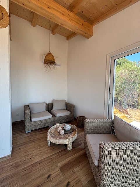 Top performing Airbnb: New mini detached villa 300 m from the sea / Jacuzzi in Saint Raphaël