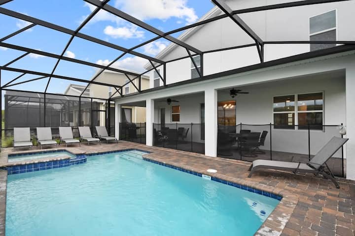 9 Bedroom Villa With Pool At Storey Lake - Kissimmee
