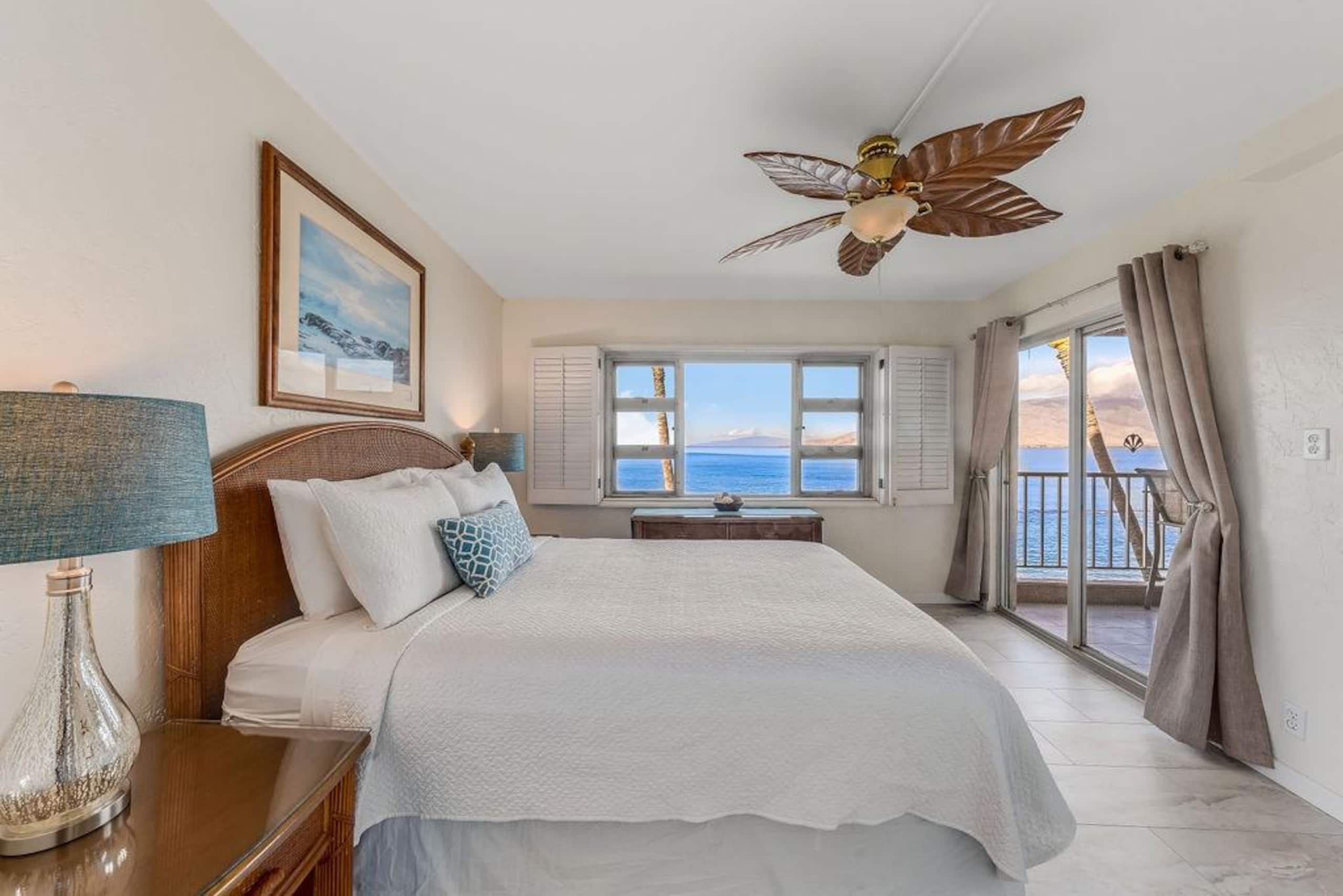 3BD Oceanfront Views I Menehune Shores 414 - Photo 10