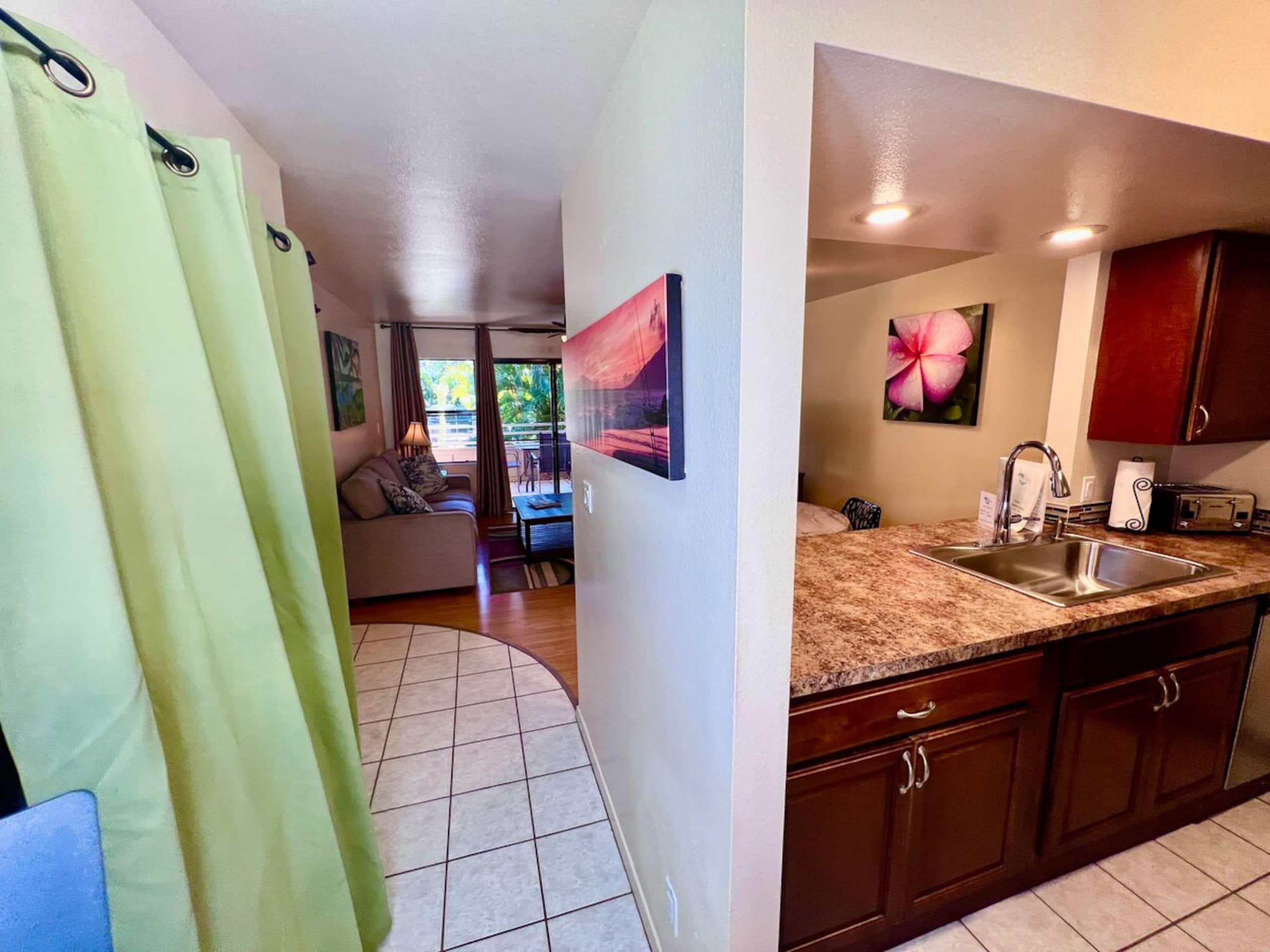 Great condo steps away from beach - Photo 18