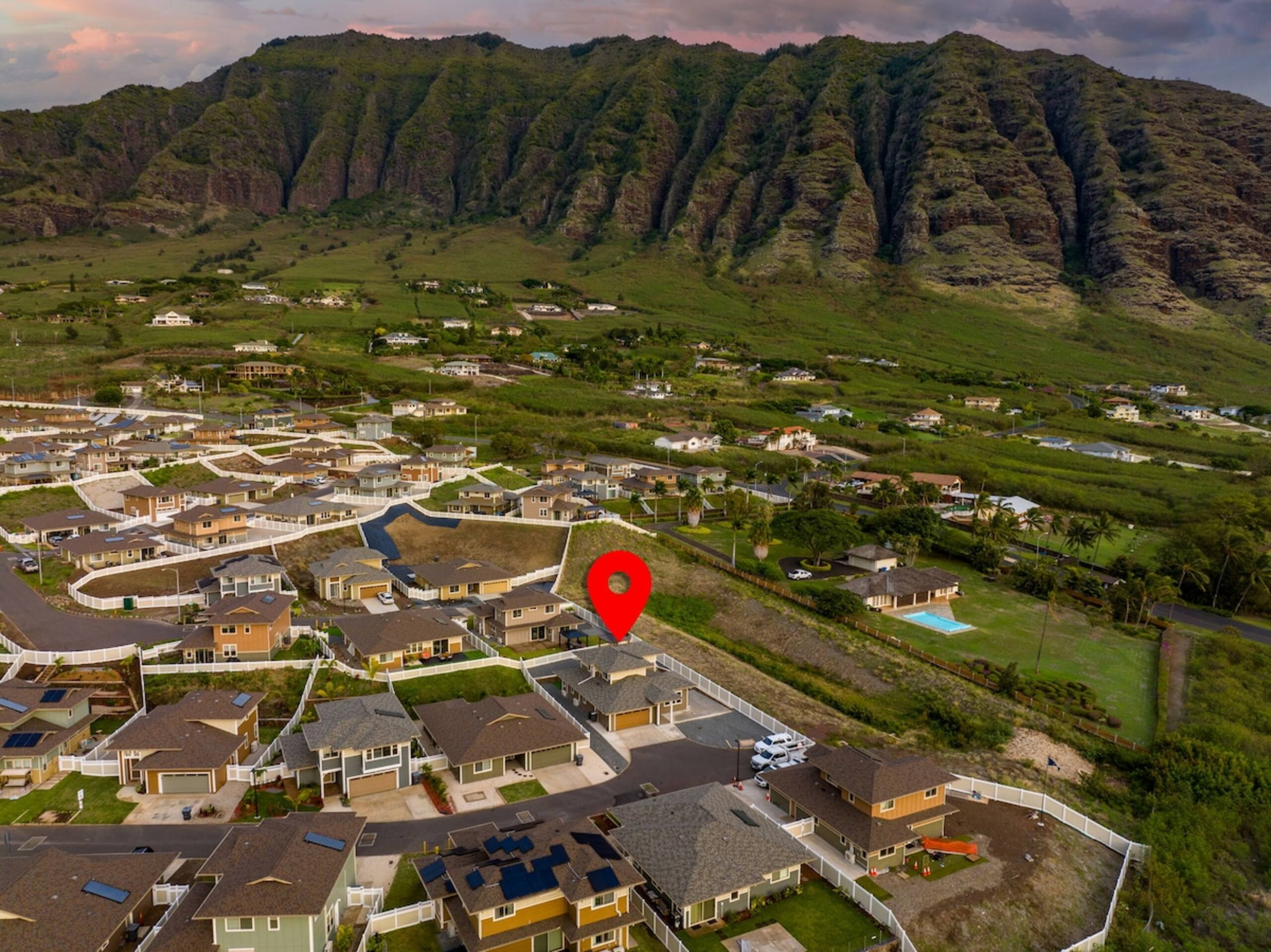Makaha Villa by AvantStay, Mountain + Ocean Views - Photo 56