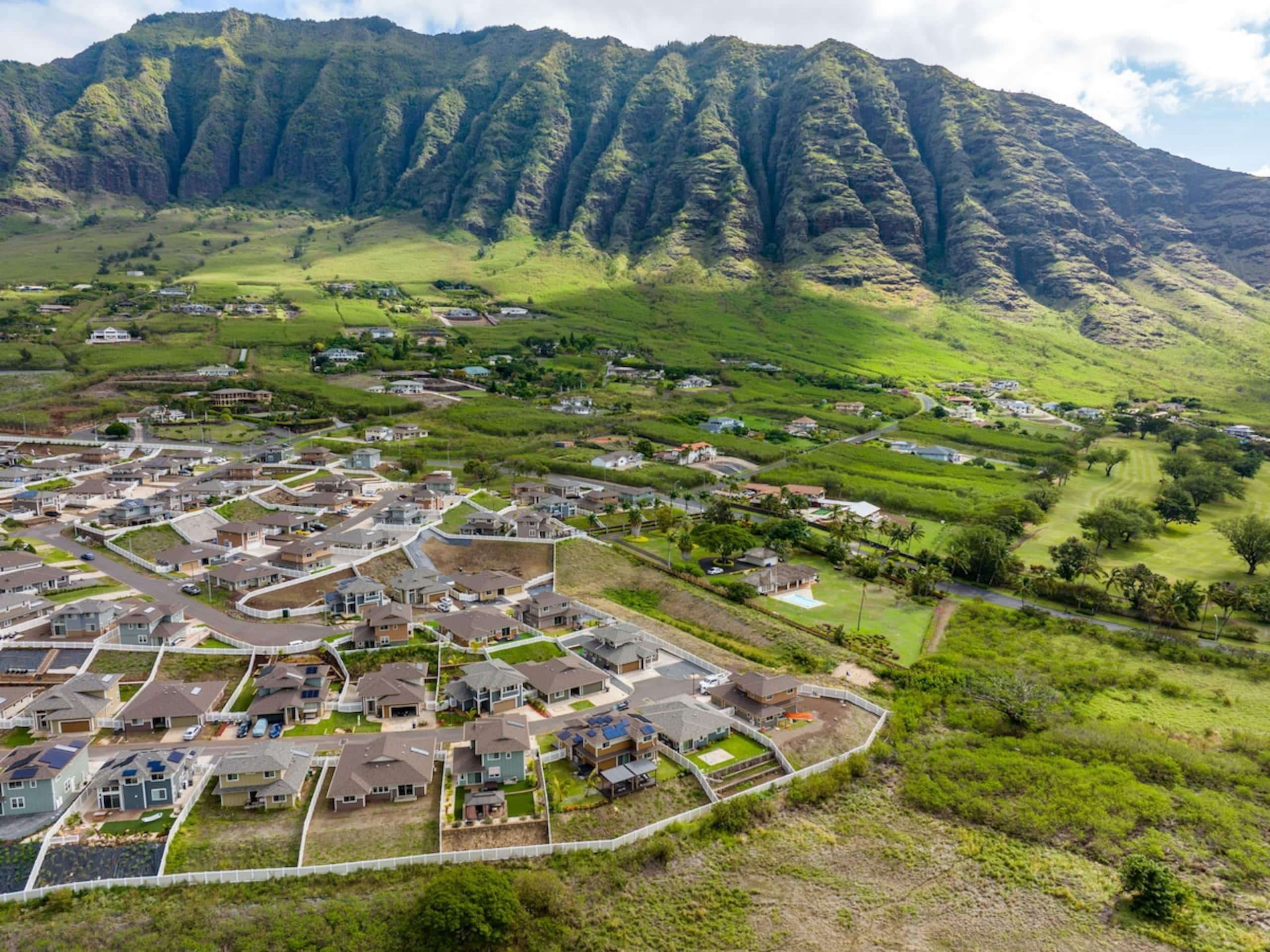 Makaha Villa by AvantStay, Mountain + Ocean Views - Photo 53