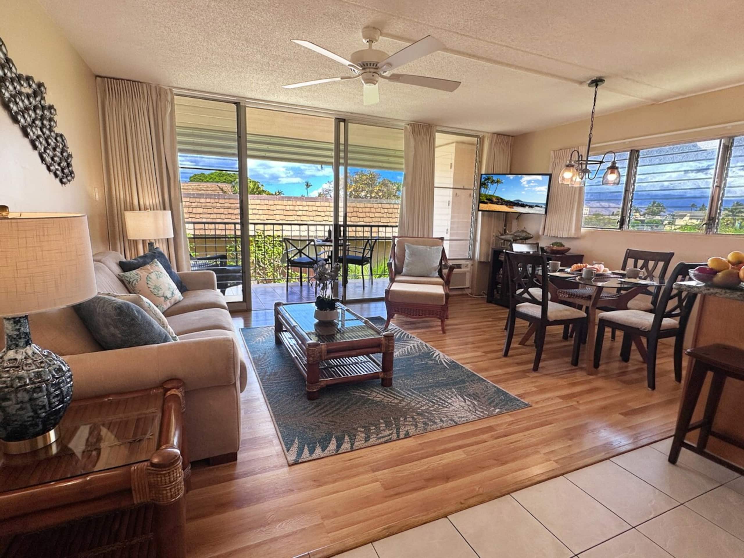 Best Location Across Best Beach! New AC throughout - Photo 1