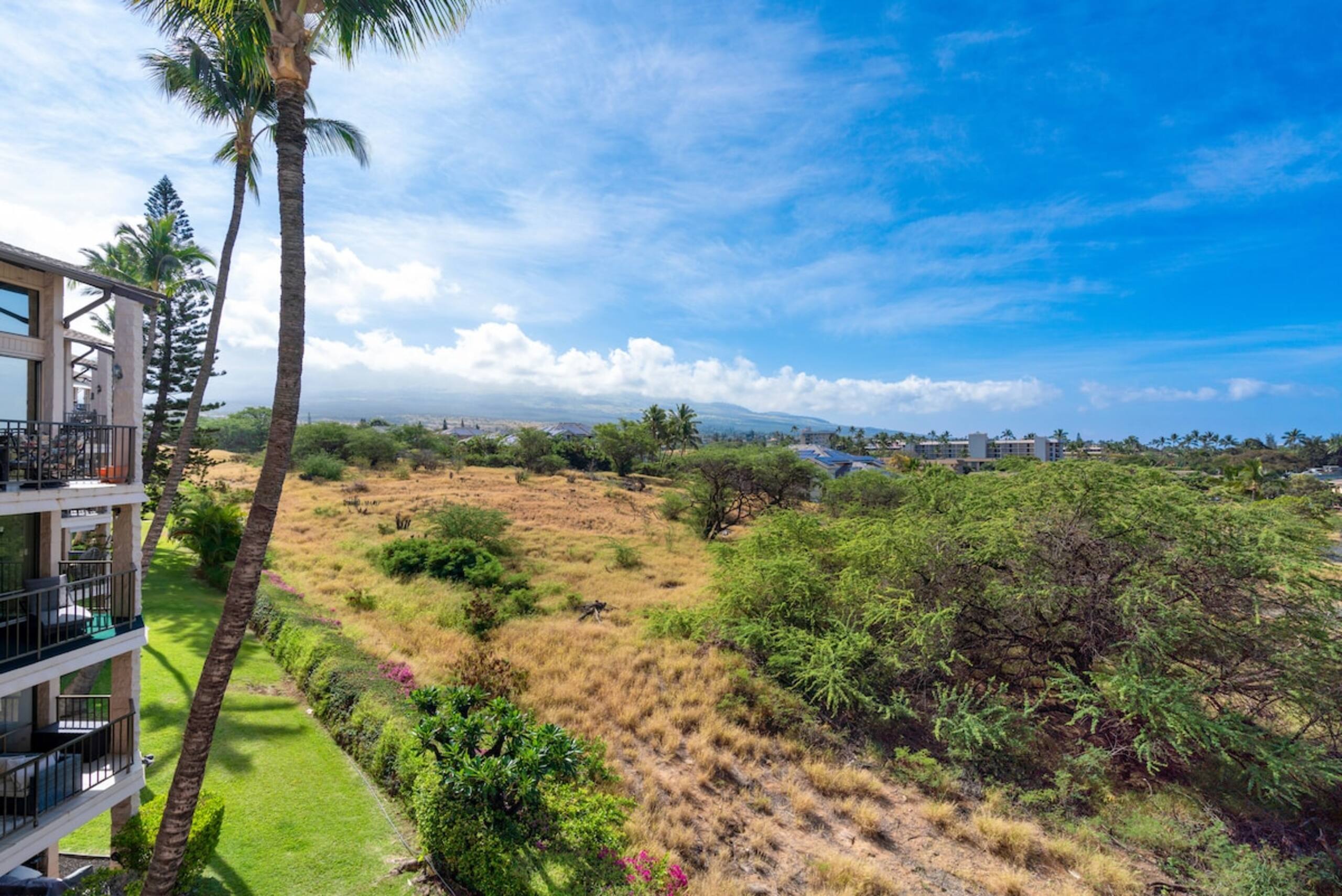 Kihei Alii Kai Front Row Penthouse, Walk to Beach - Photo 32