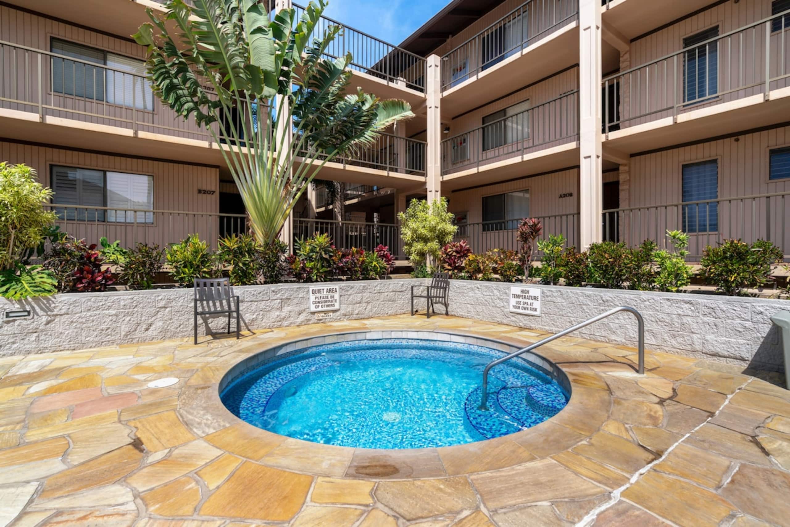 Kihei Alii Kai Front Row Penthouse, Walk to Beach - Photo 31