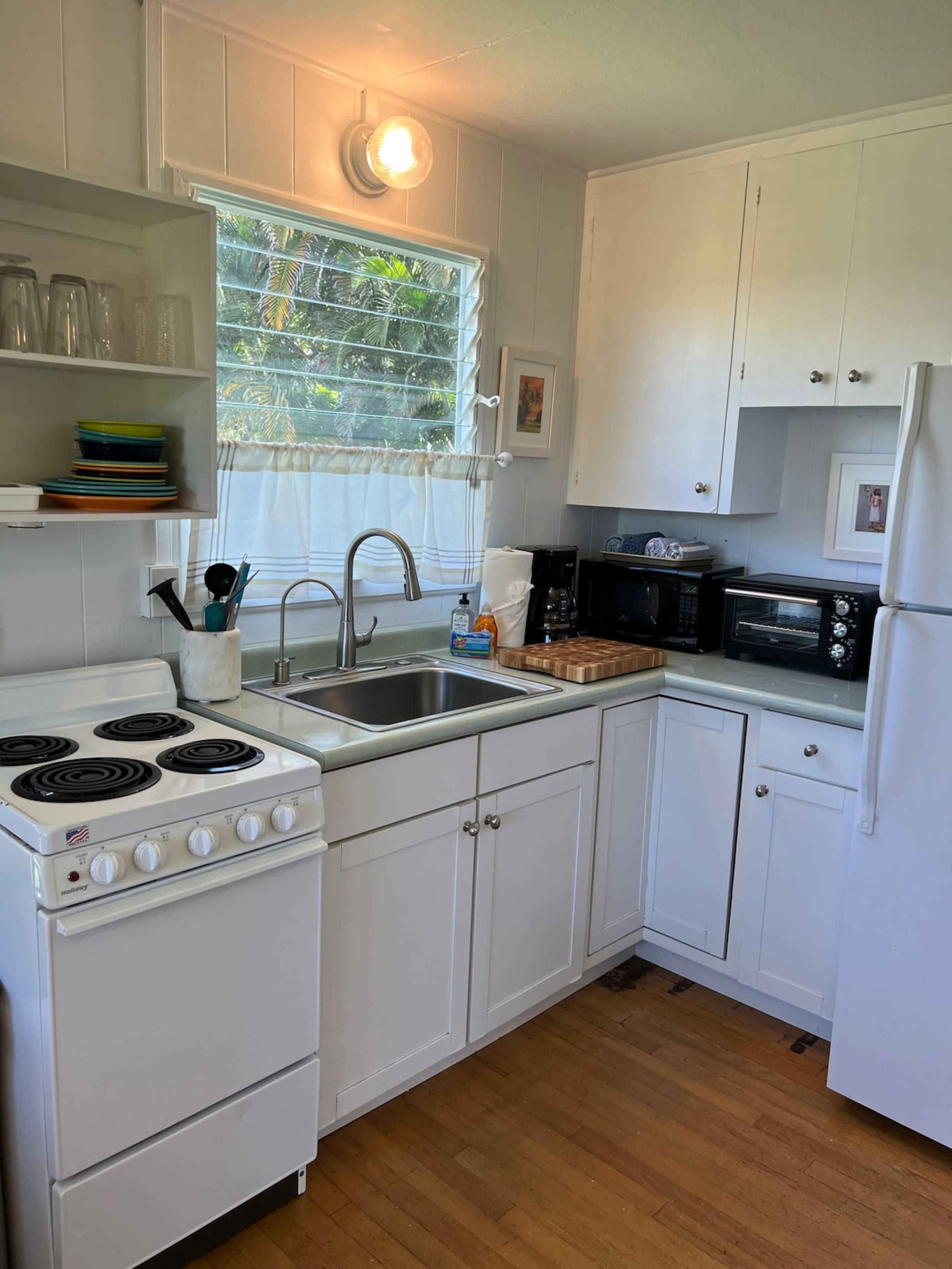 Great Location, 1 BR Beachy, VERY CLEAN Cottage - Photo 7