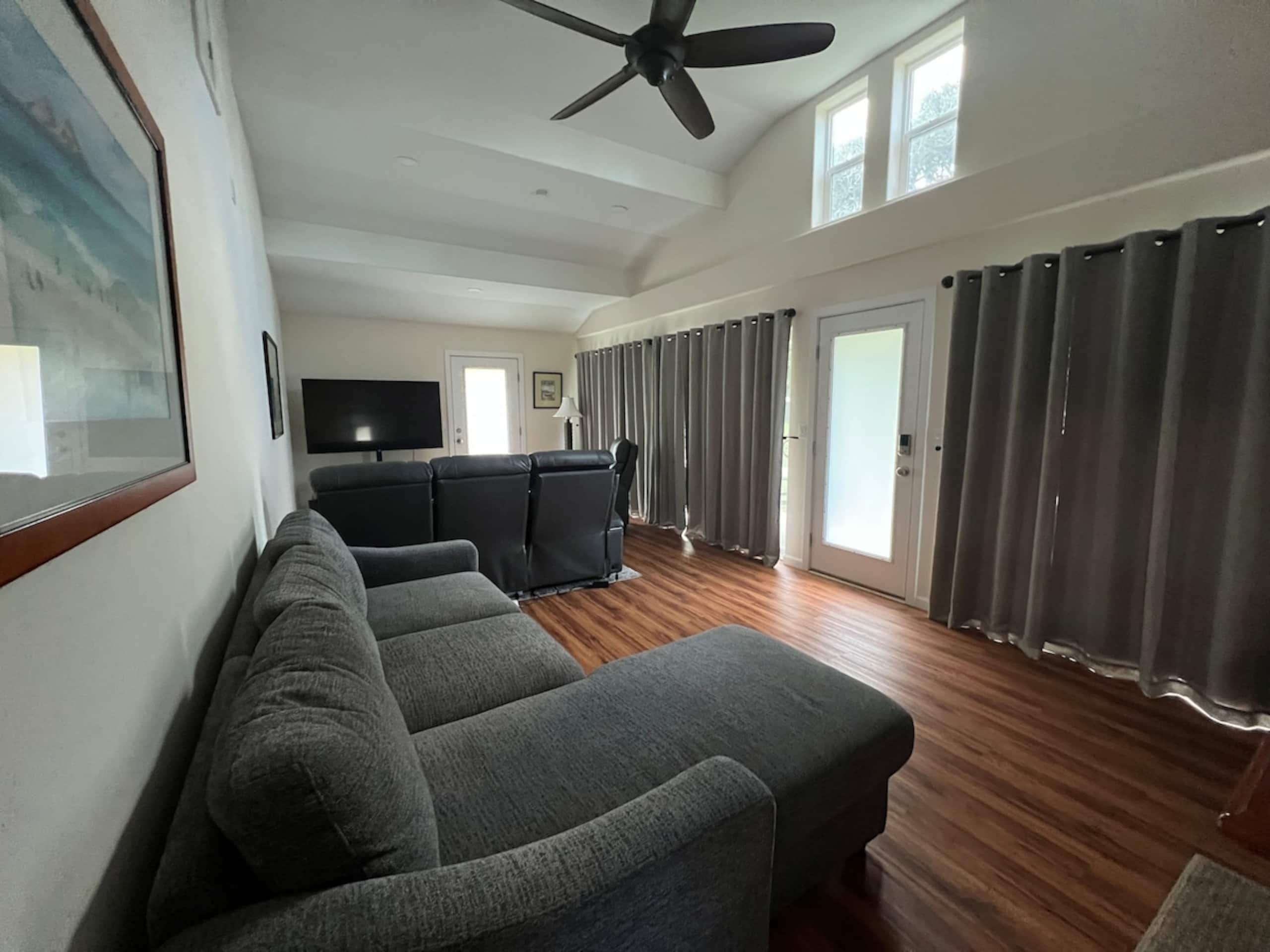 Cozy Private Villa - Photo 2