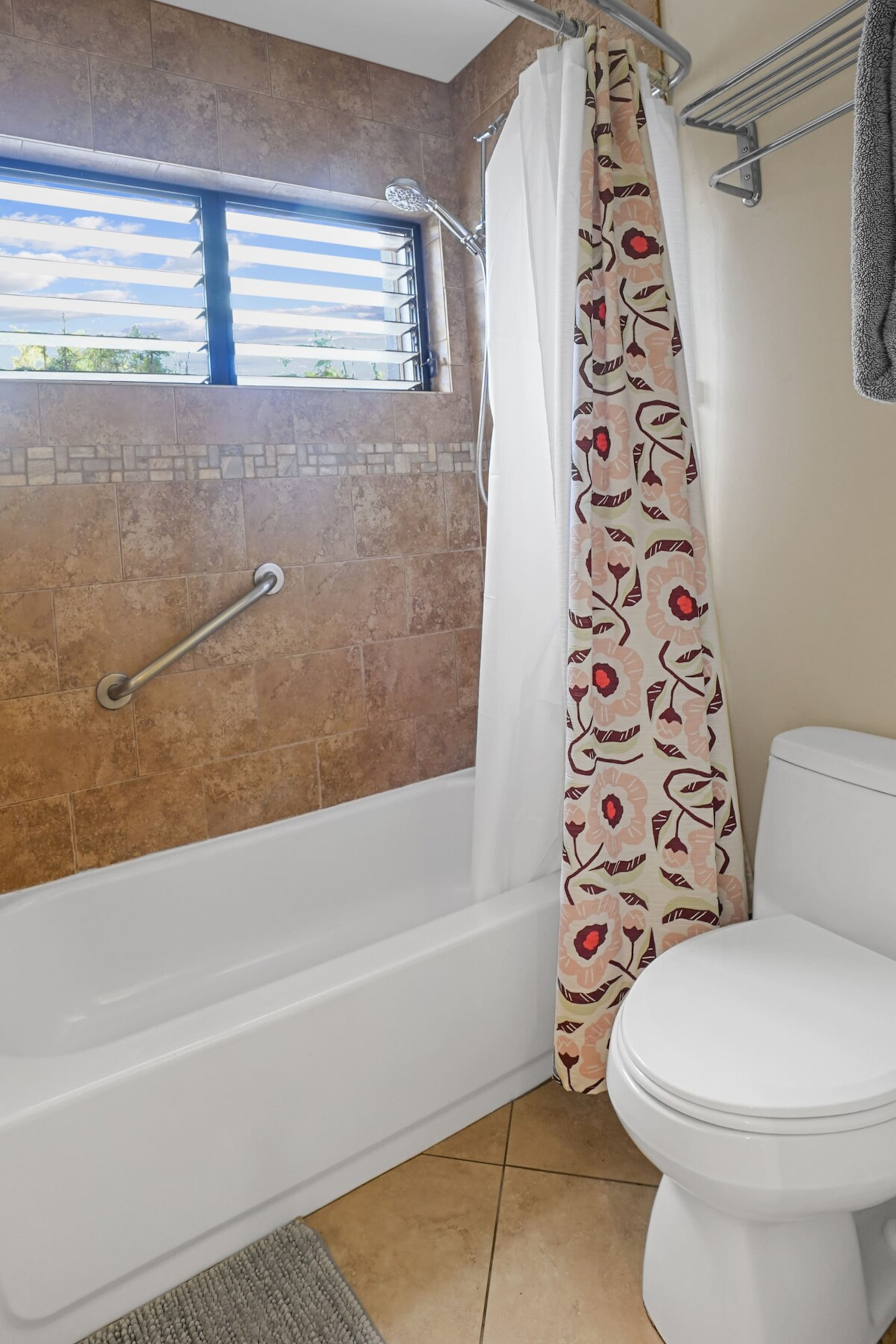 Low rates- A/C-free parking- No resort fees KR103 - Photo 19