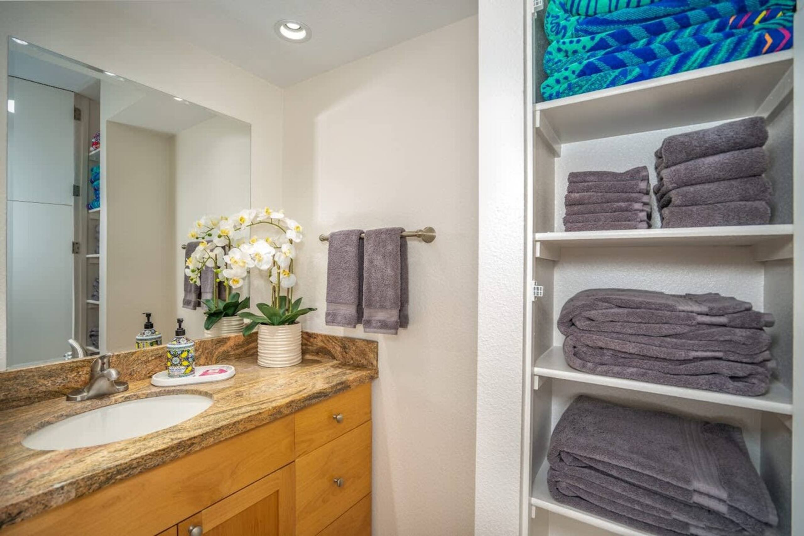 Stylish Hawaiian Tropical Oceanview Vistas - Photo 21