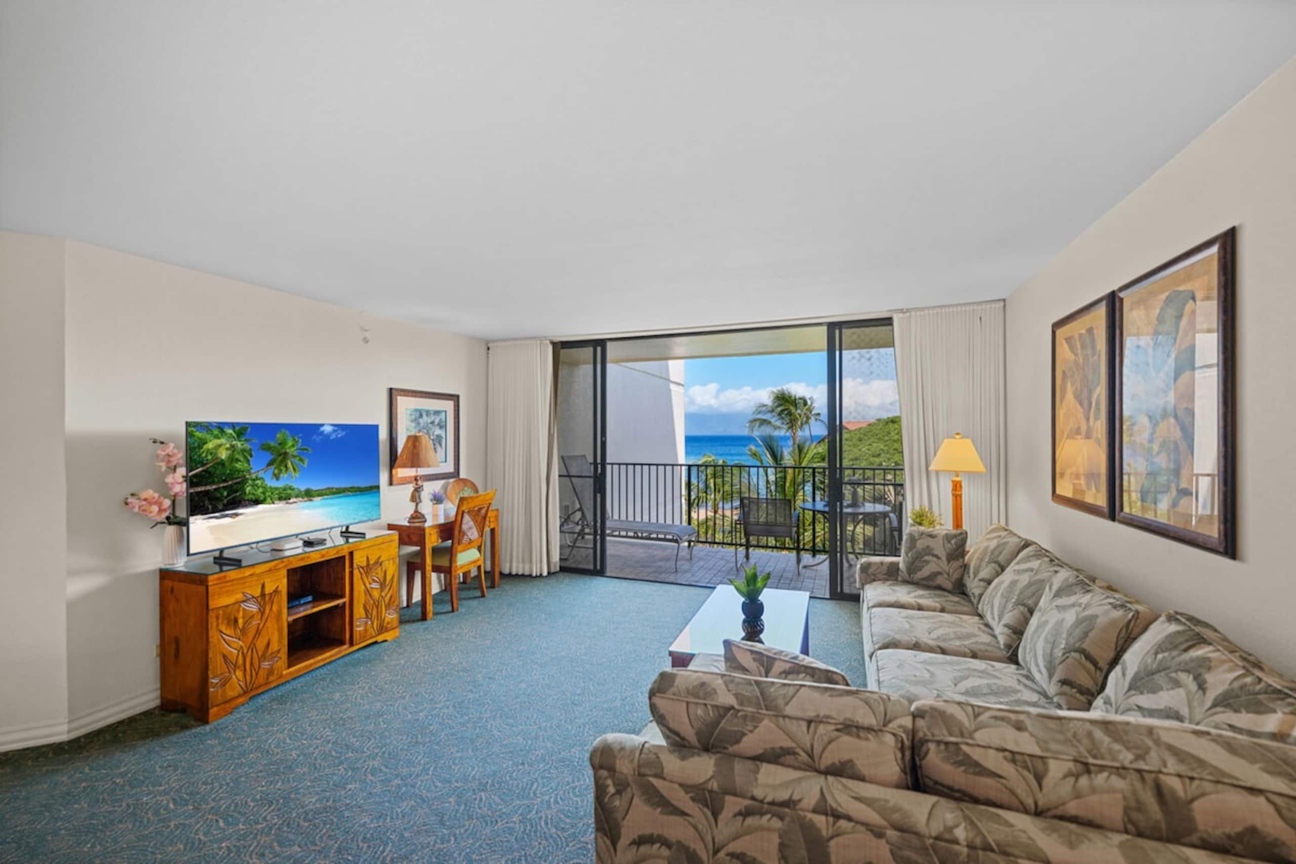 Paradise found, ocean views, lush vibes - Photo 2