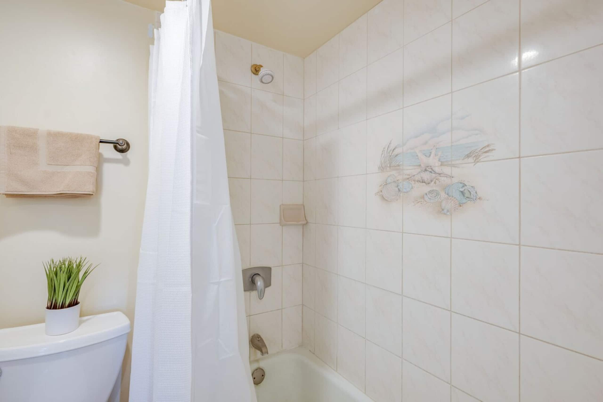 Ocean breezes greet you in this 12th-floor condo - Photo 19