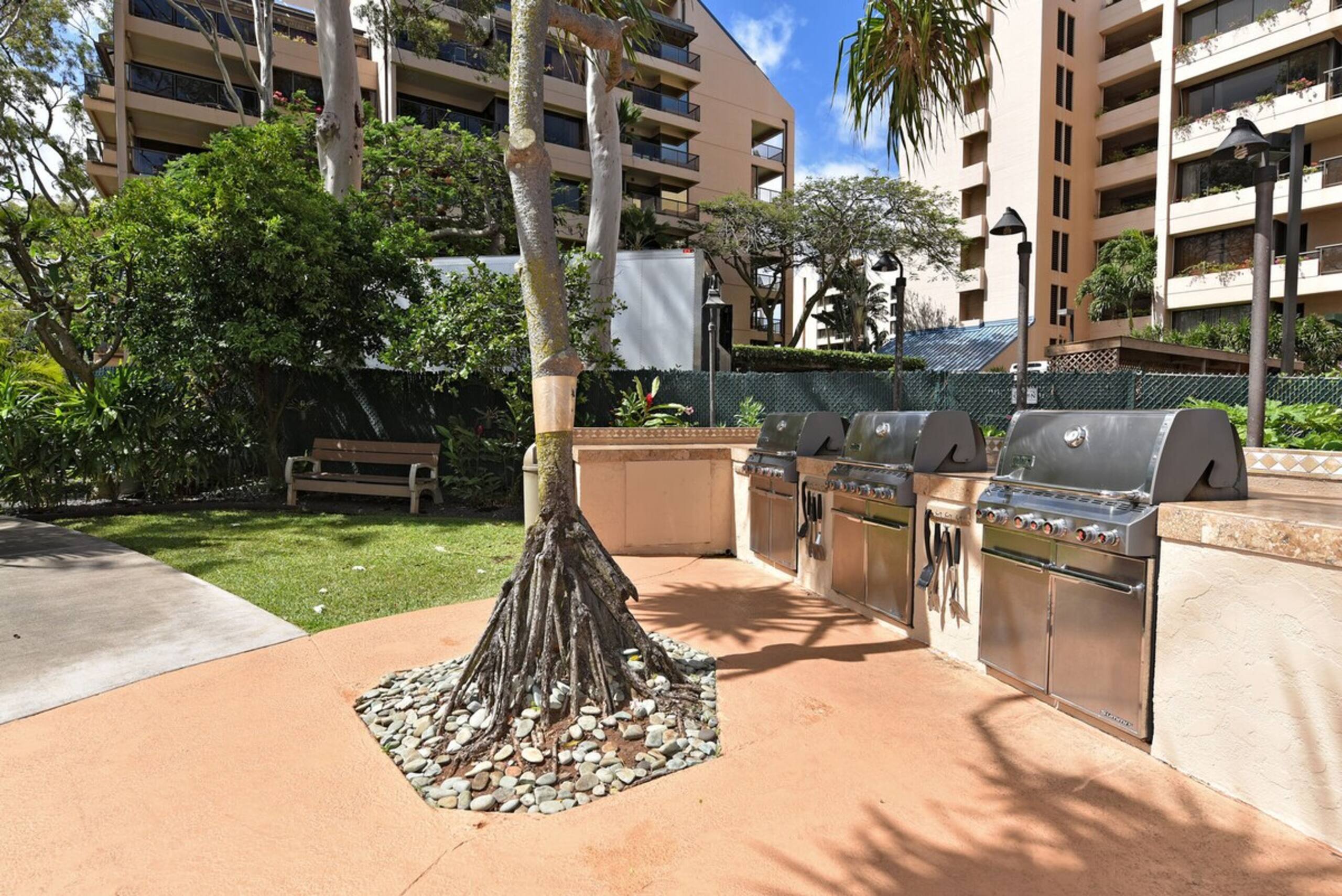 Ocean breezes greet you in this 12th-floor condo - Photo 23