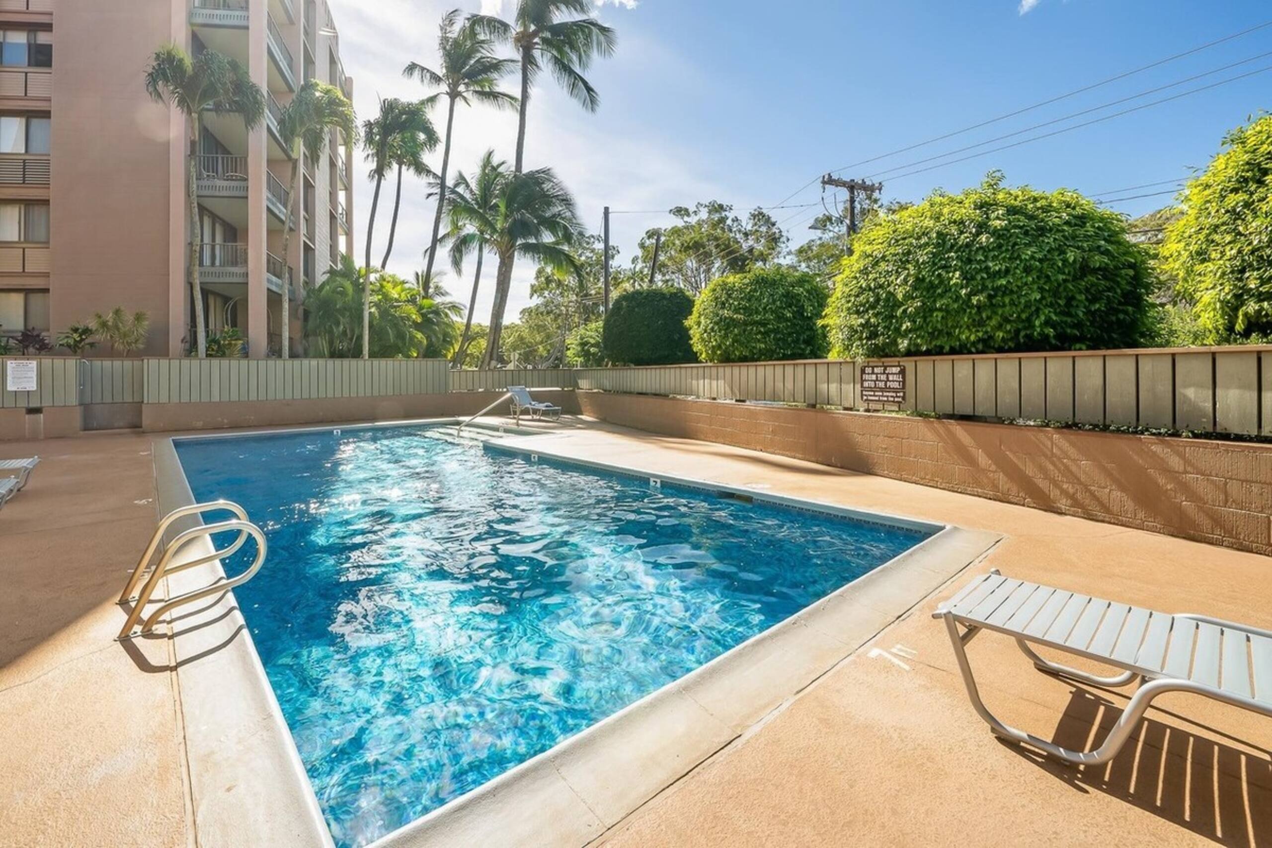 Deal Beautiful Renovated Unit, Partial Ocean View - Photo 20