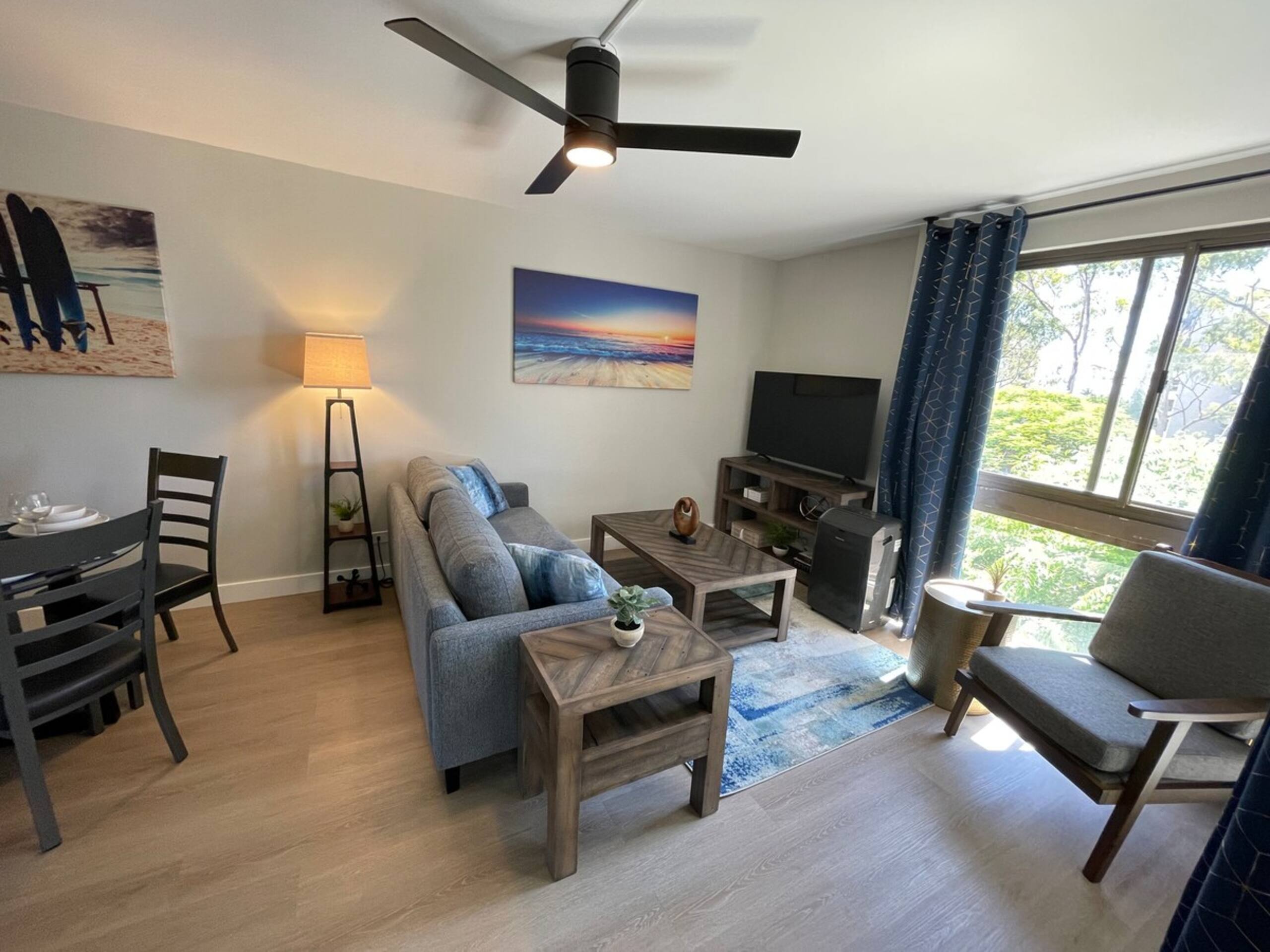Deal Beautiful Renovated Unit, Partial Ocean View - Photo 2