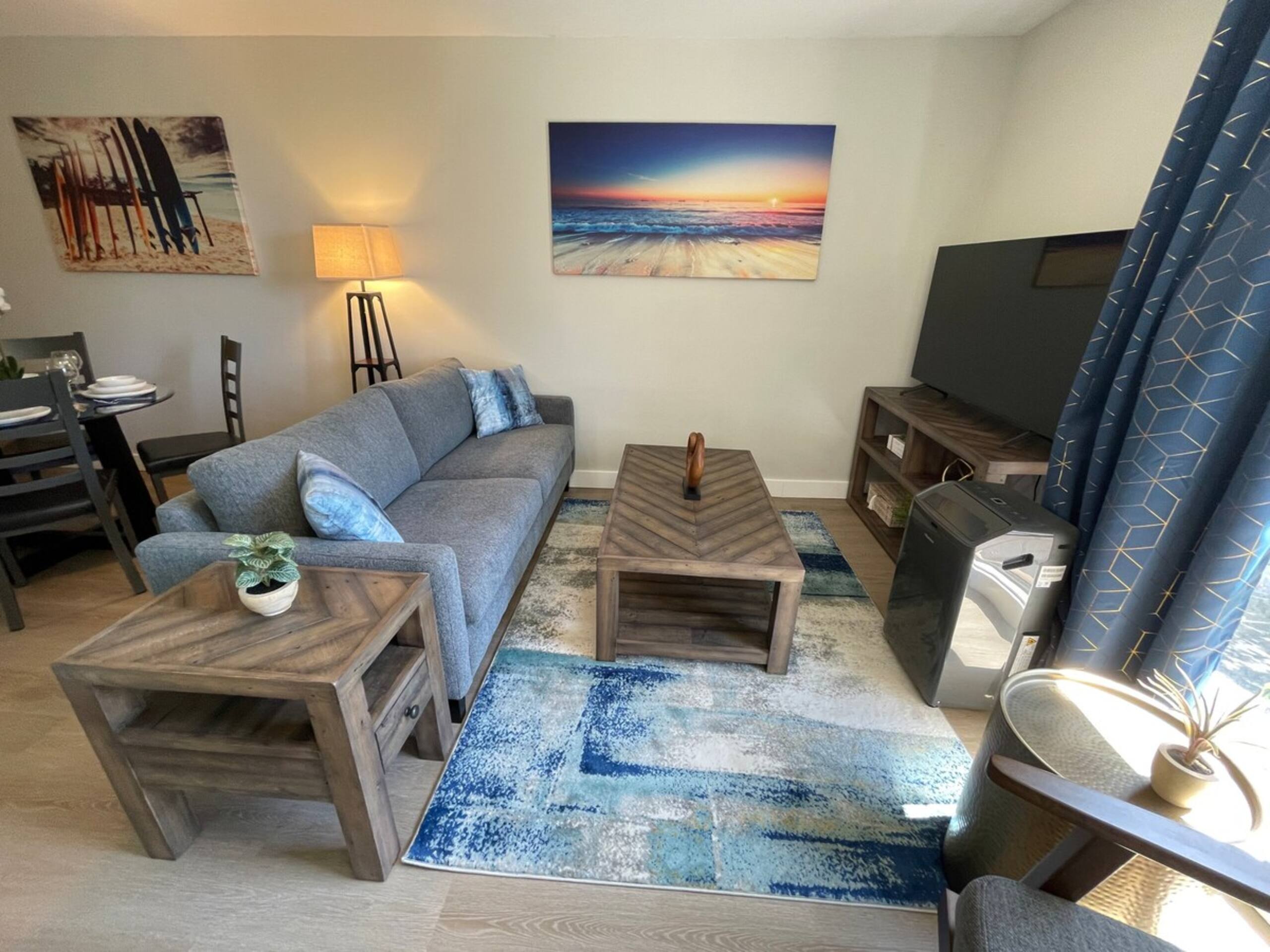 Deal Beautiful Renovated Unit, Partial Ocean View - Photo 10