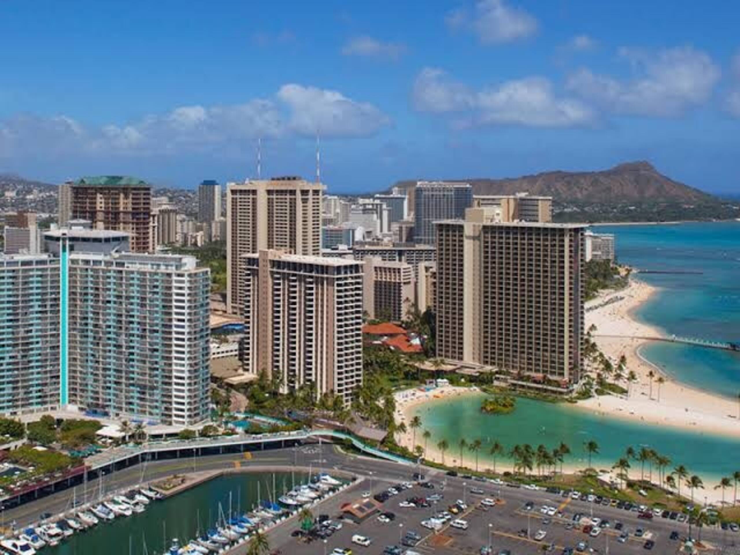 OceanView Ilikai Condo Free Parking/Pool -Sleeps 6 - Photo 14