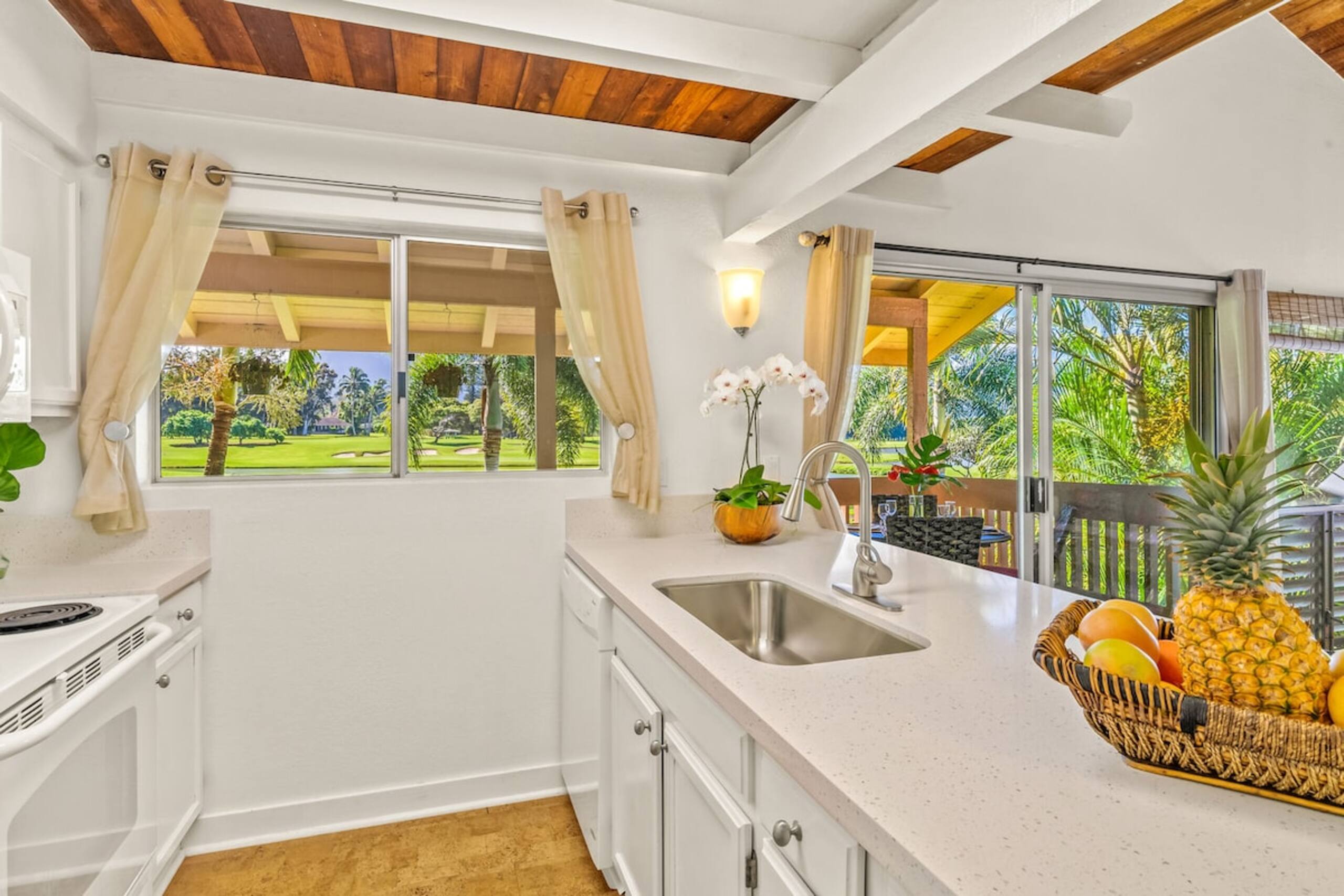 1 Br 1.5 Ba Condo Golf Course View, Pool, Hot Tub - Photo 5