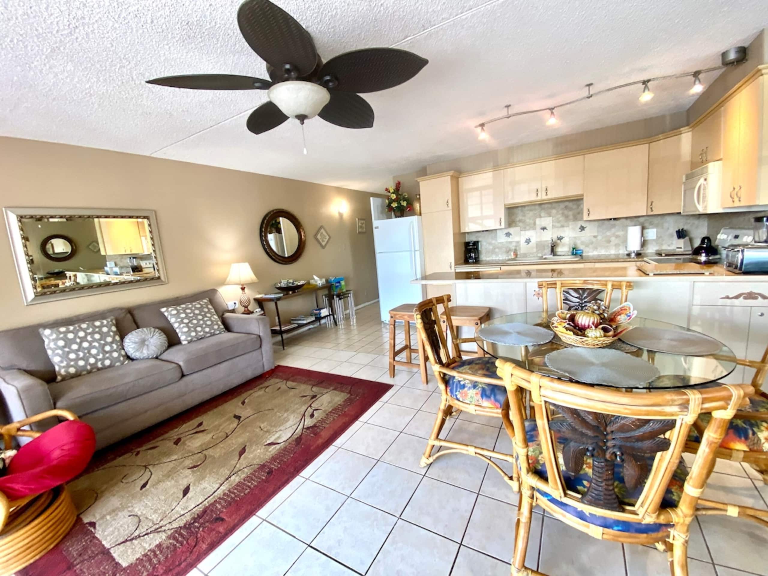Ocean View - Deluxe Unit 201 - Photo 2