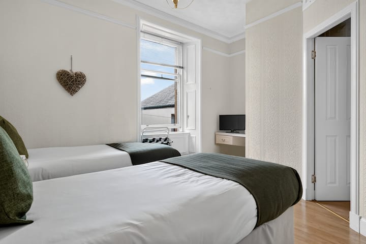 No 11 Guest House - Inverness - Room 2 - Inverness