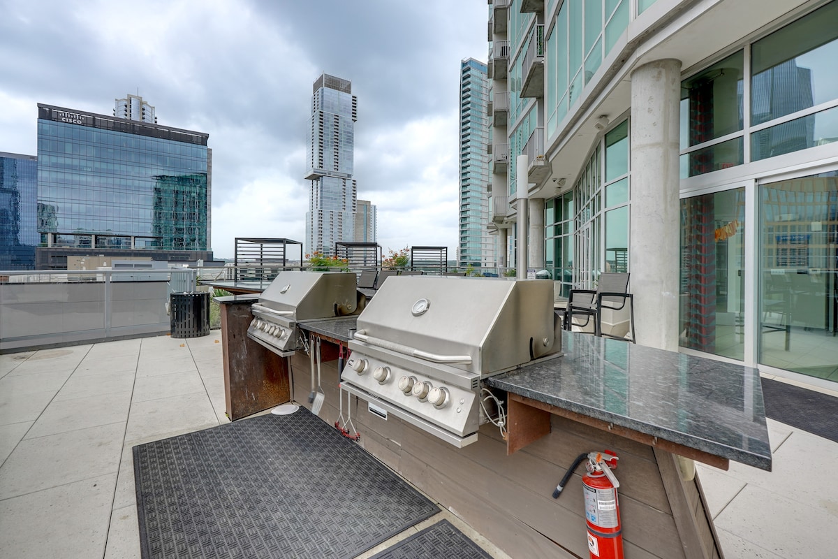 Explore Dtwn Austin! Luxe High-Rise Escape w/ Pool