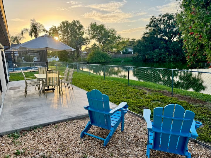 The Aqua Shell  Lakefront Home  Near Ami & Img - Bradenton