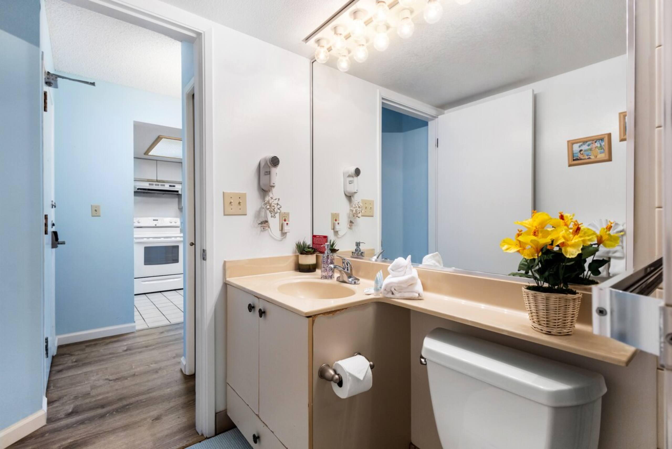 Maui Banyan 1-Bed 2-Bath Suite with AC - Photo 21