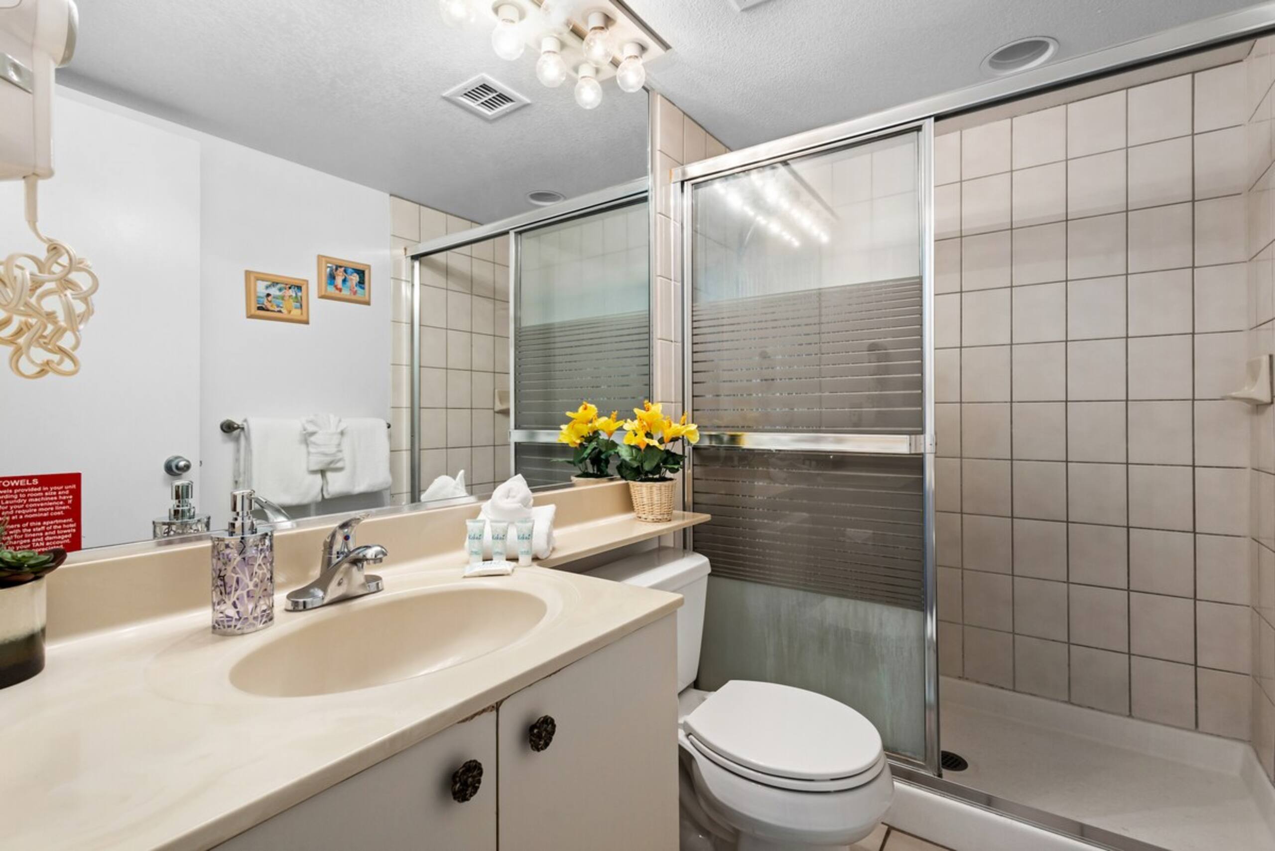 Maui Banyan 1-Bed 2-Bath Suite with AC - Photo 18