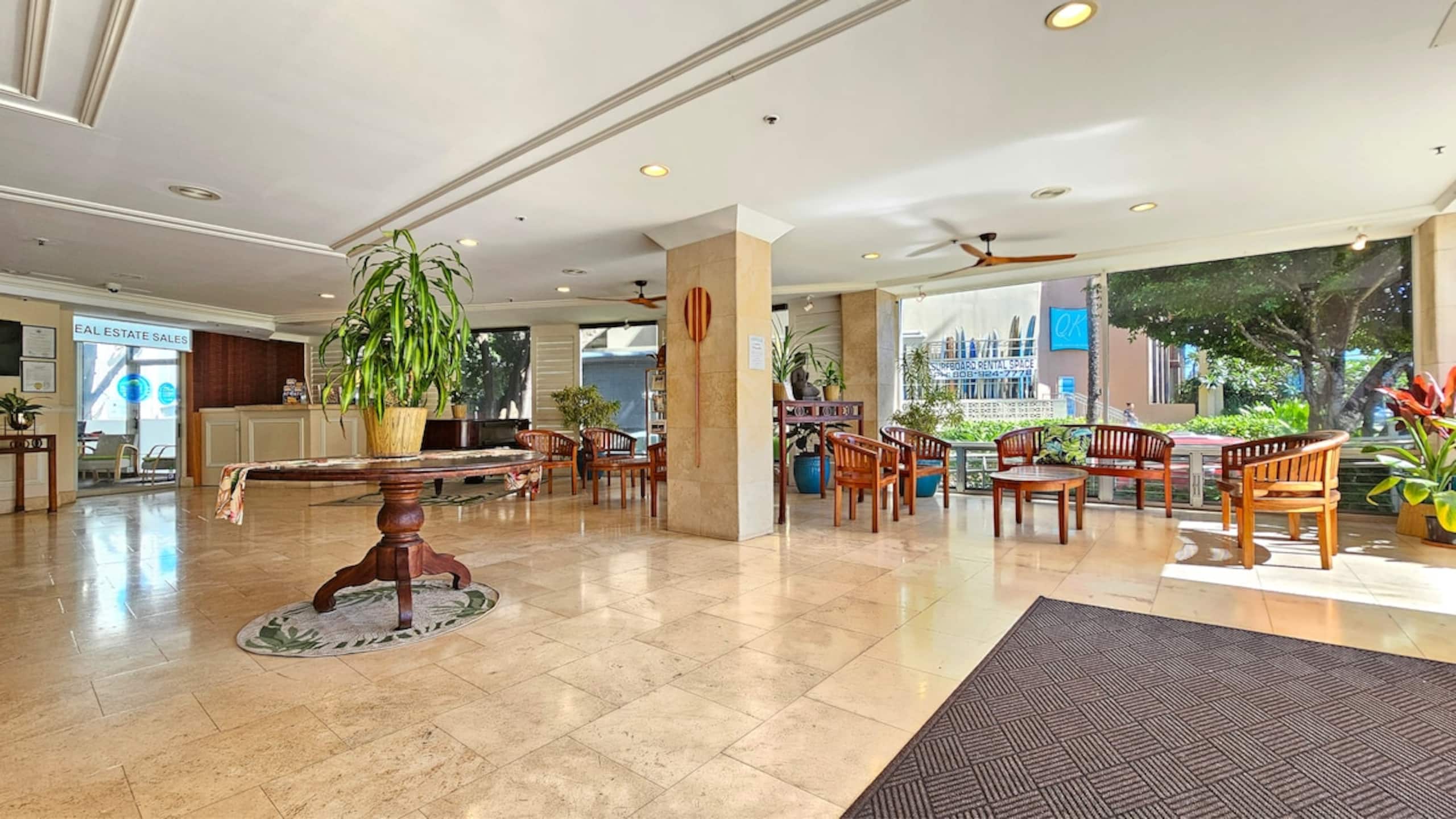 WG 918 at the Waikiki Grand Hotel - Photo 30