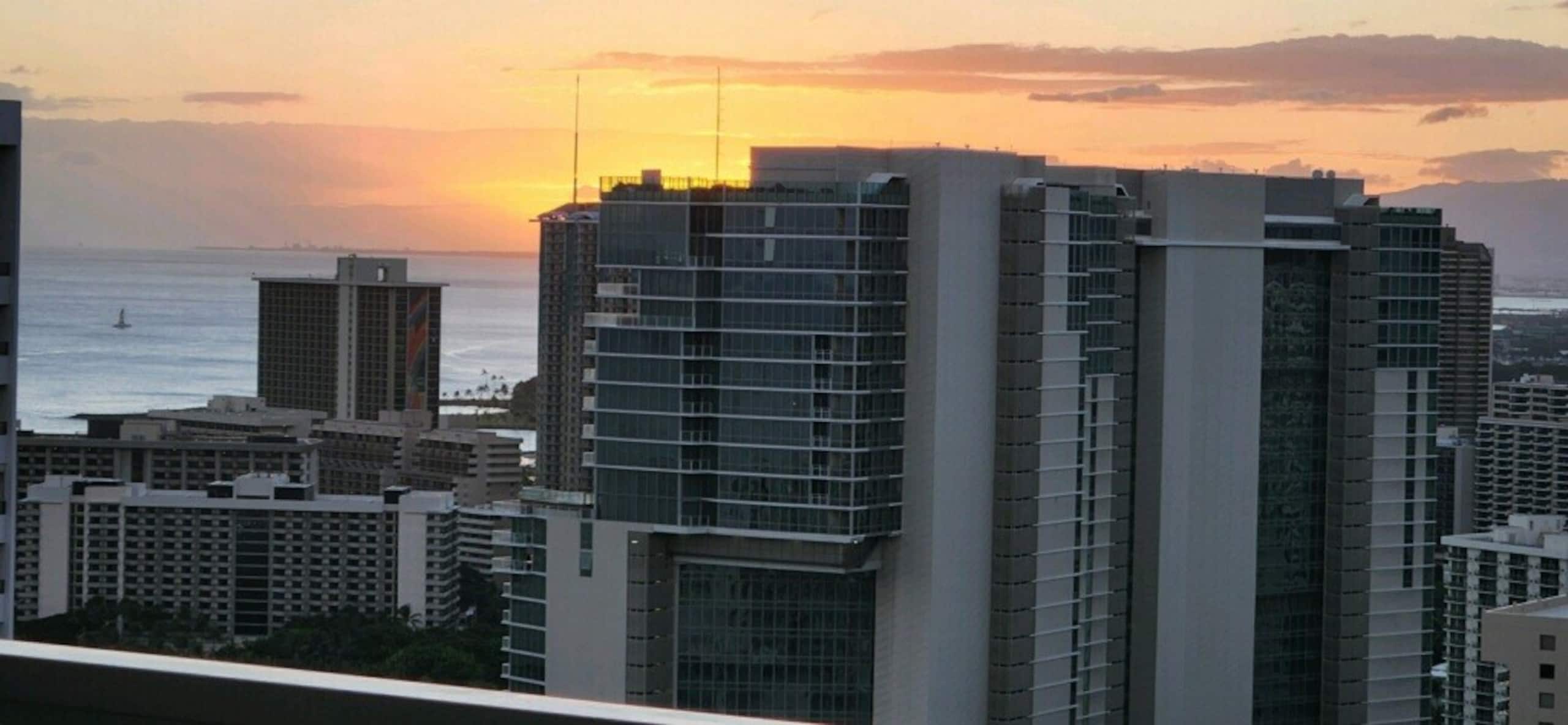Upscale TOP 43rd FL Amazing Ocean View 1BRWaikiki - Photo 39