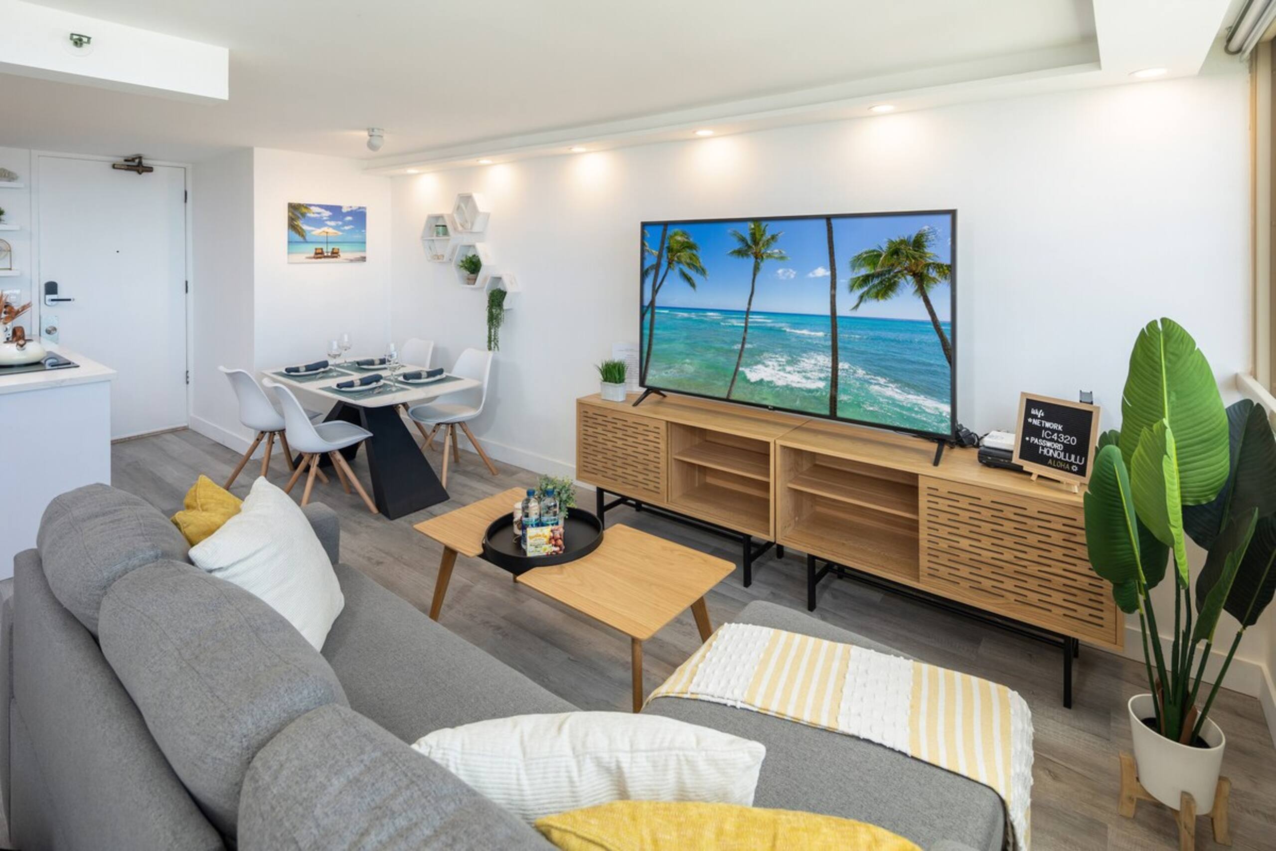 Upscale TOP 43rd FL Amazing Ocean View 1BRWaikiki - Photo 13