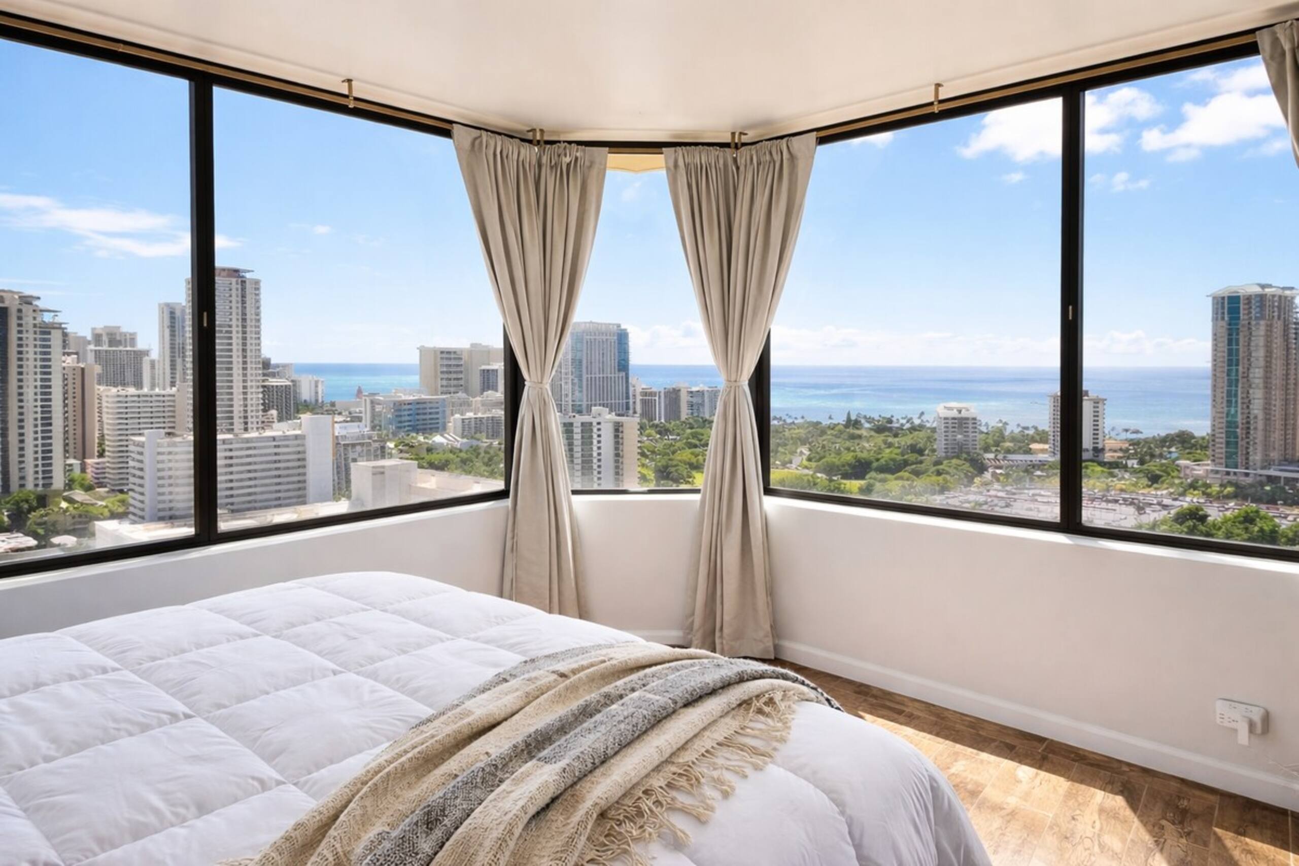 Stunning Ocean / Diamond Head Corner Unit 32nd Fl - Photo 5