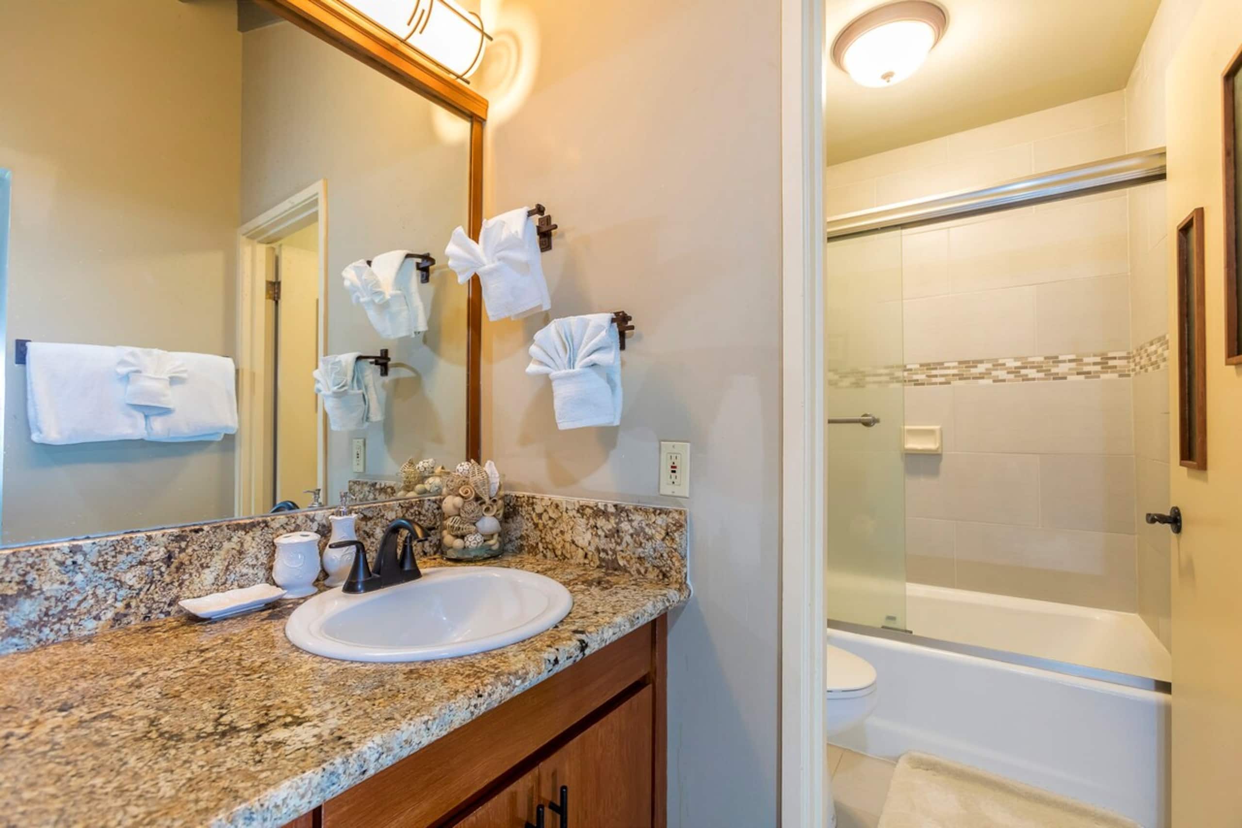 Ocean view Wailea condo w/ golf course access - Photo 36