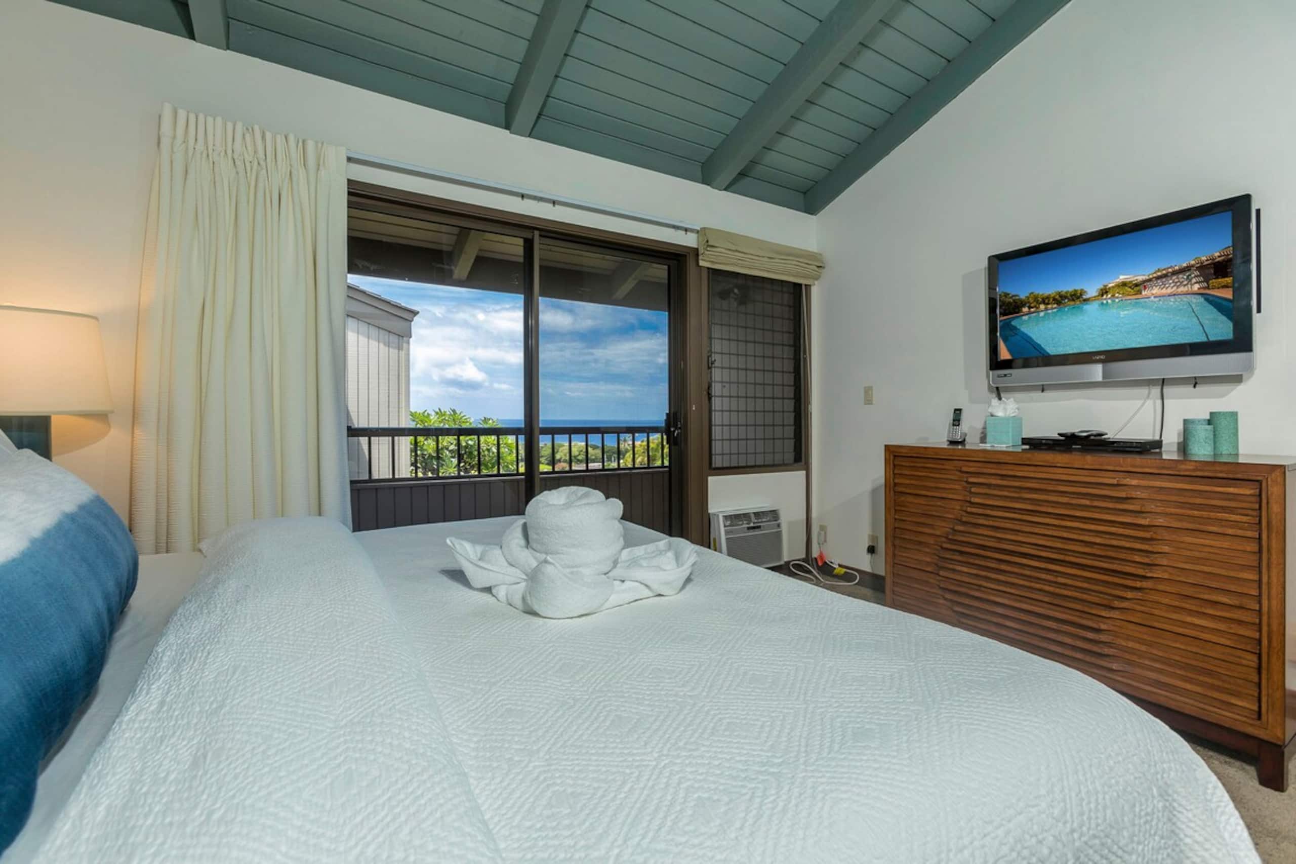 Ocean view Wailea condo w/ golf course access - Photo 26