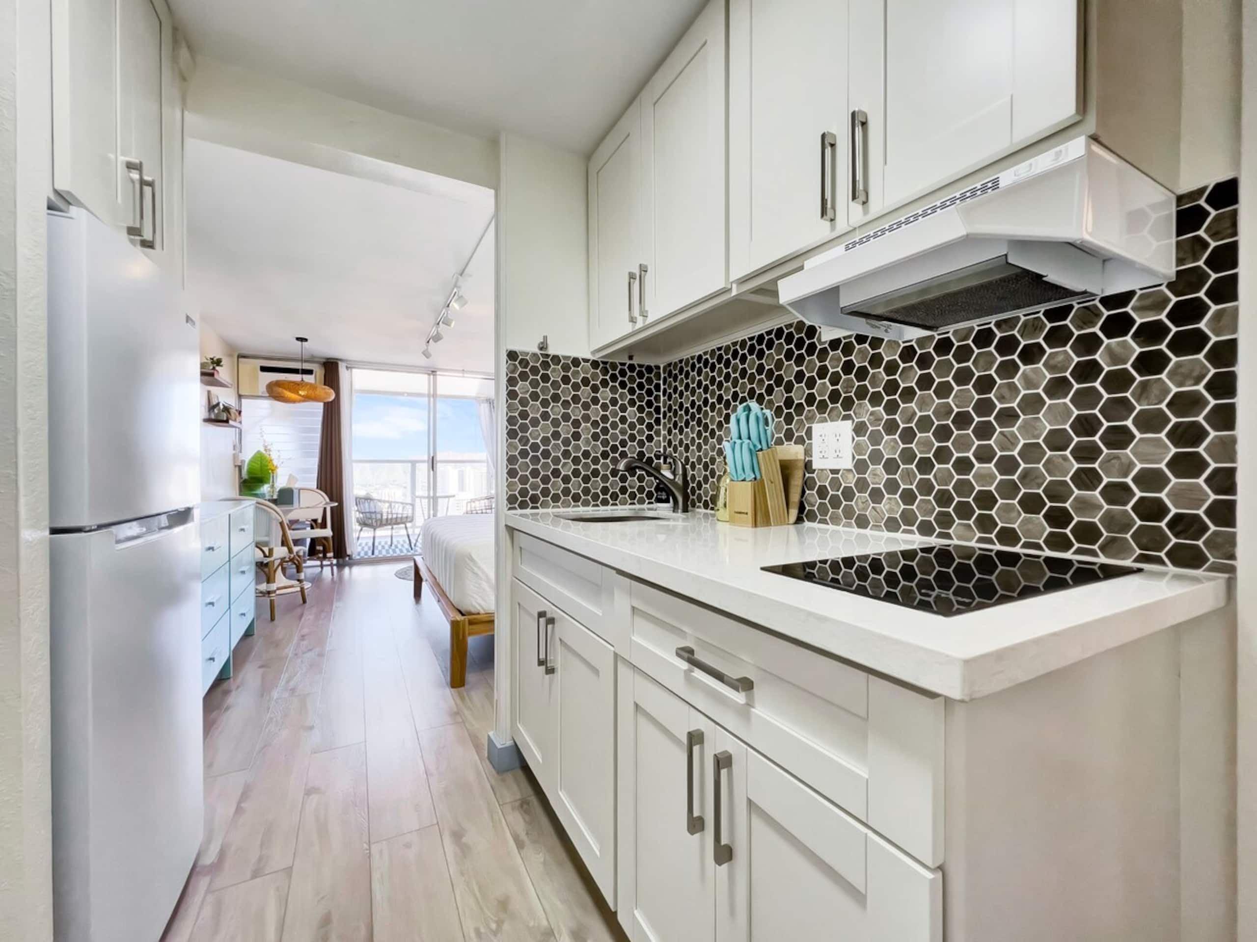 Amazing 43F Ocean and Diamond Head View - Photo 2