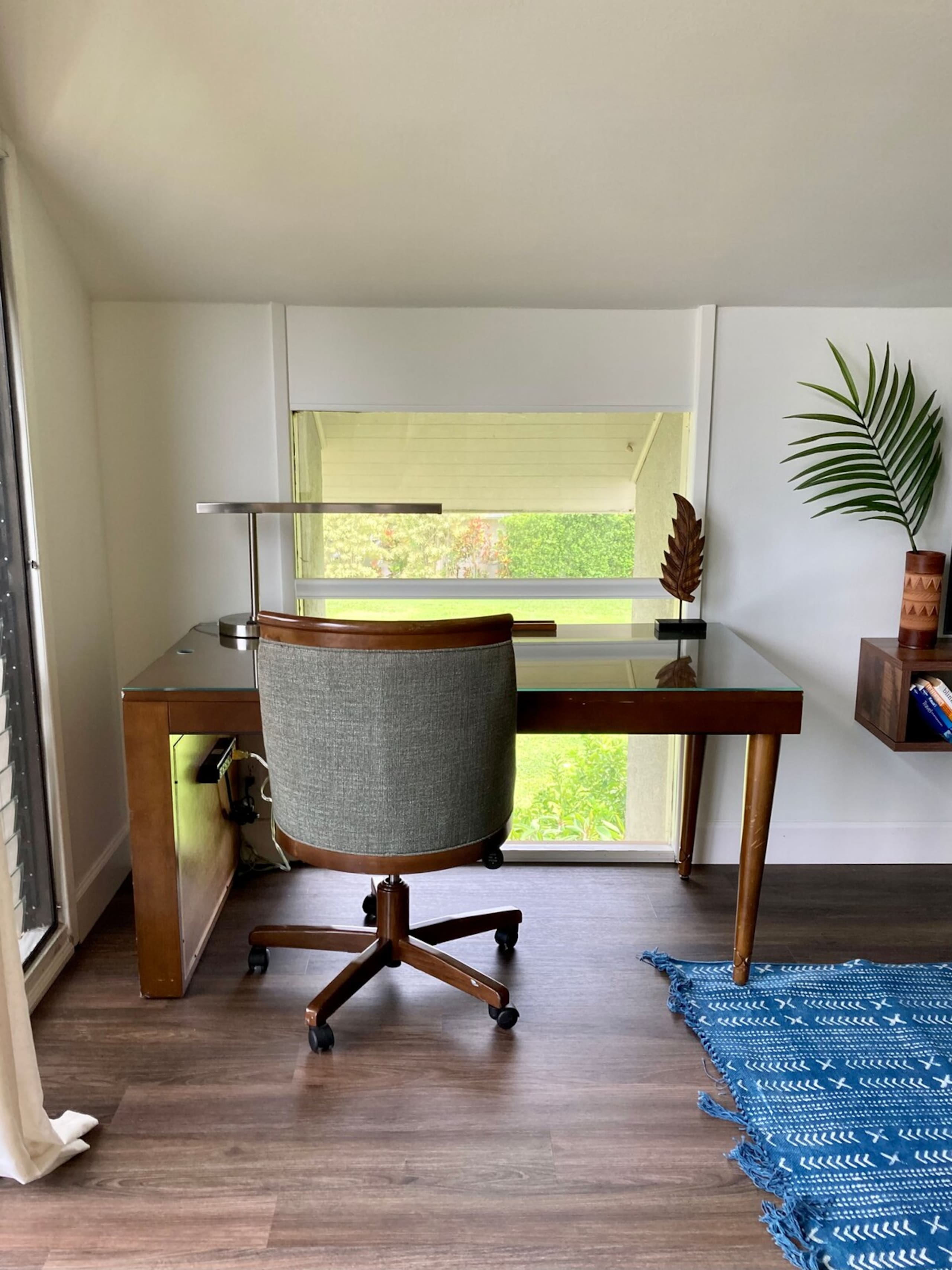 Breezy 3/2 House with Bali Hai View + Hot Tub - Photo 16